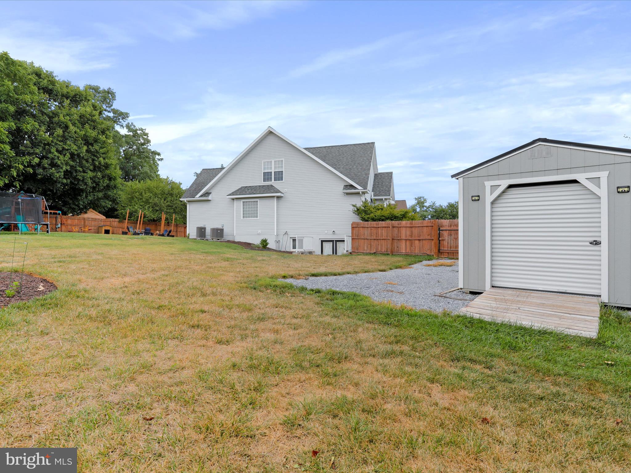 CLAYMONT CHASE - Residential