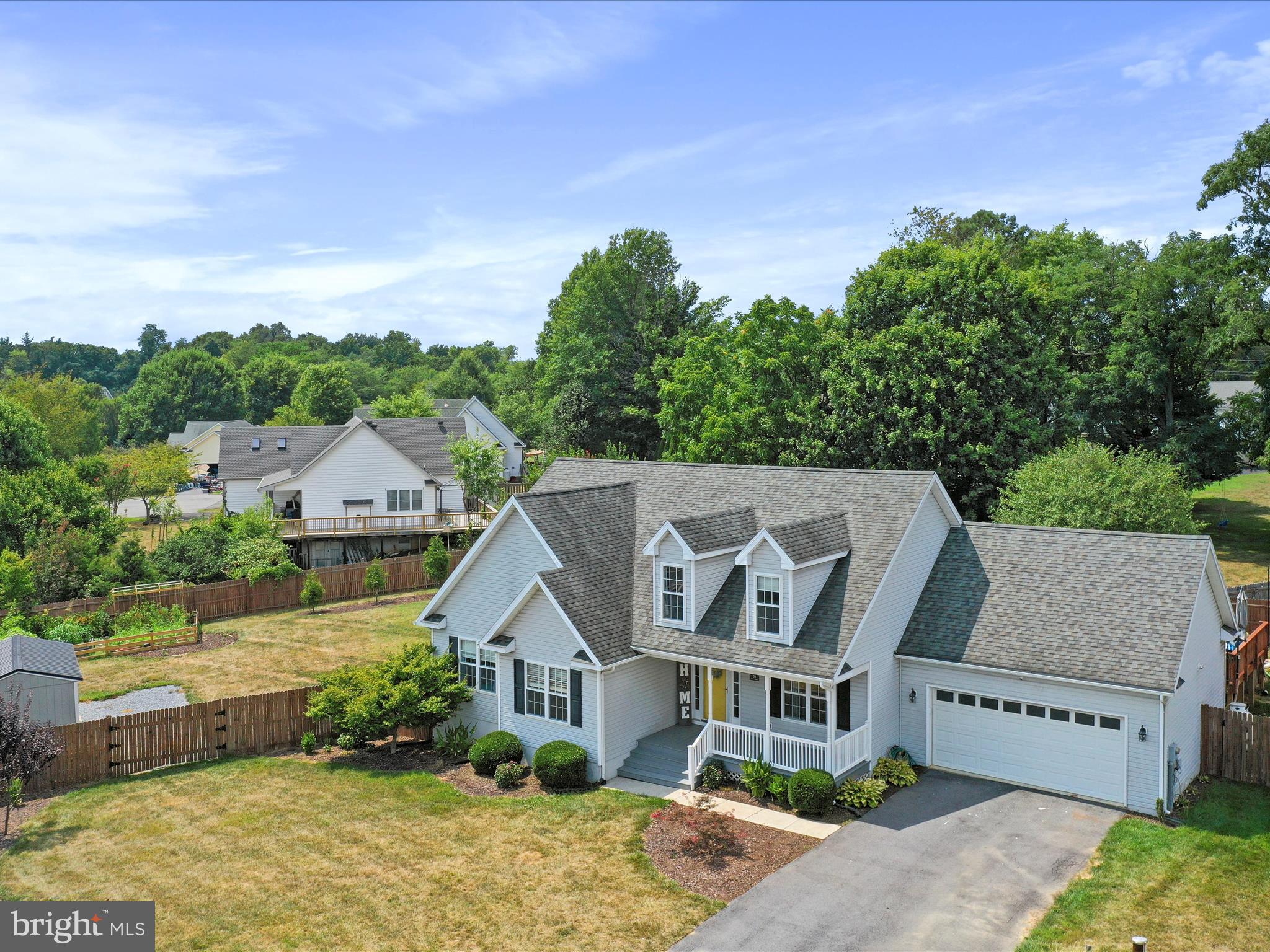 CLAYMONT CHASE - Residential