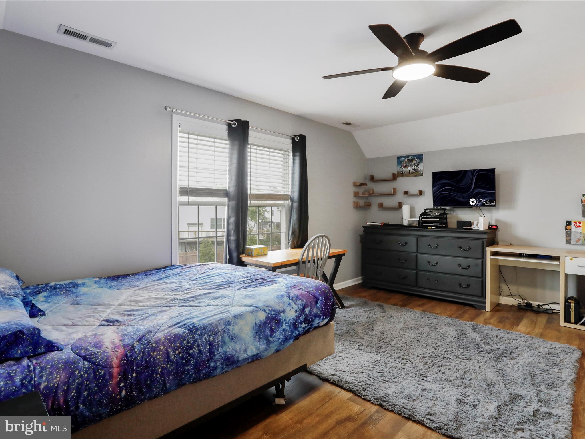 CLAYMONT CHASE - Residential