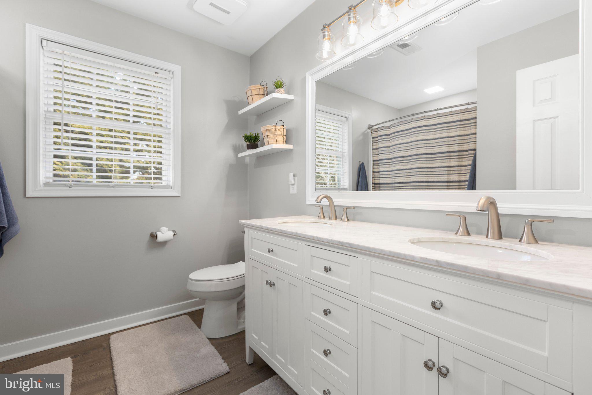 FOX CHASE - Residential