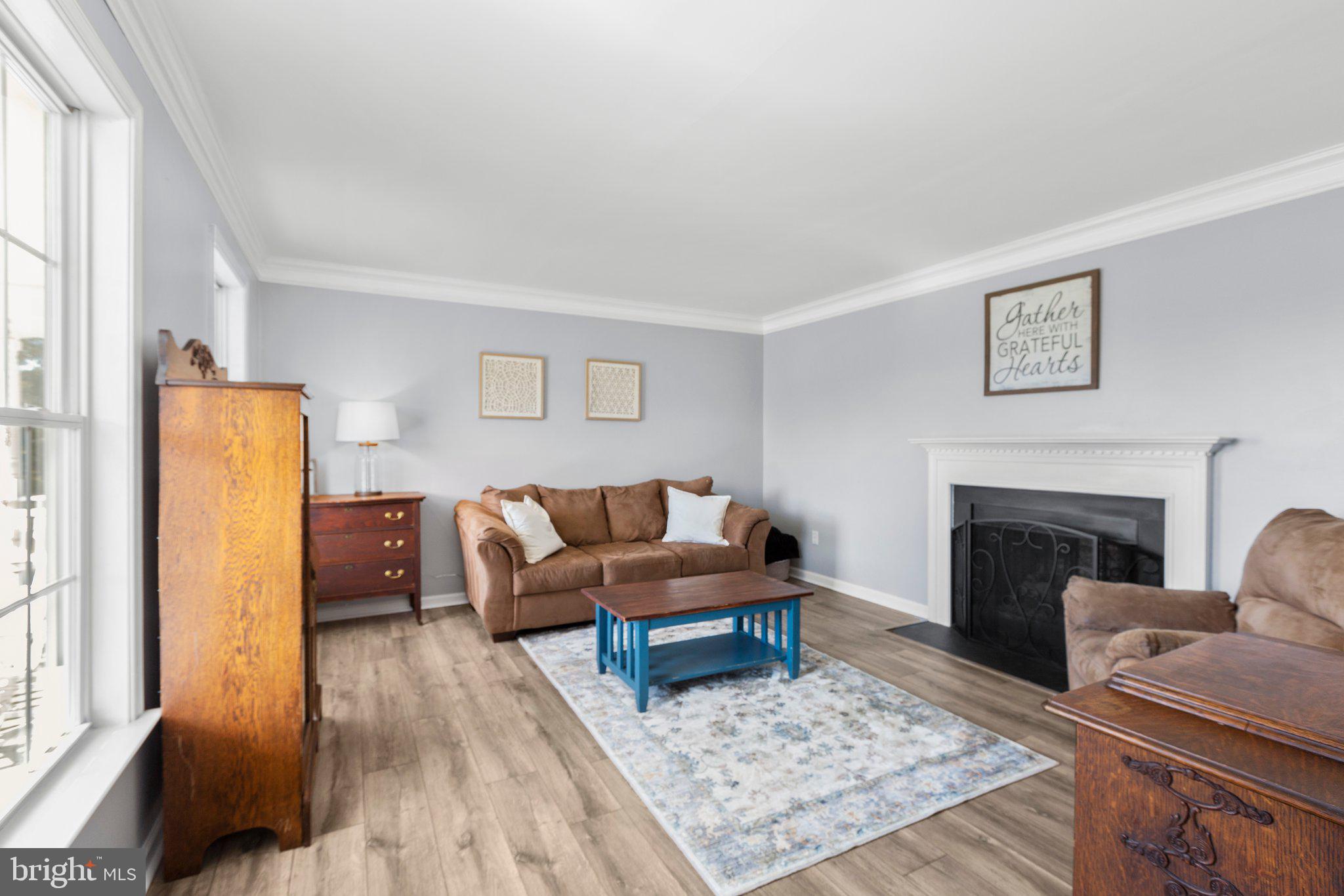 FOX CHASE - Residential