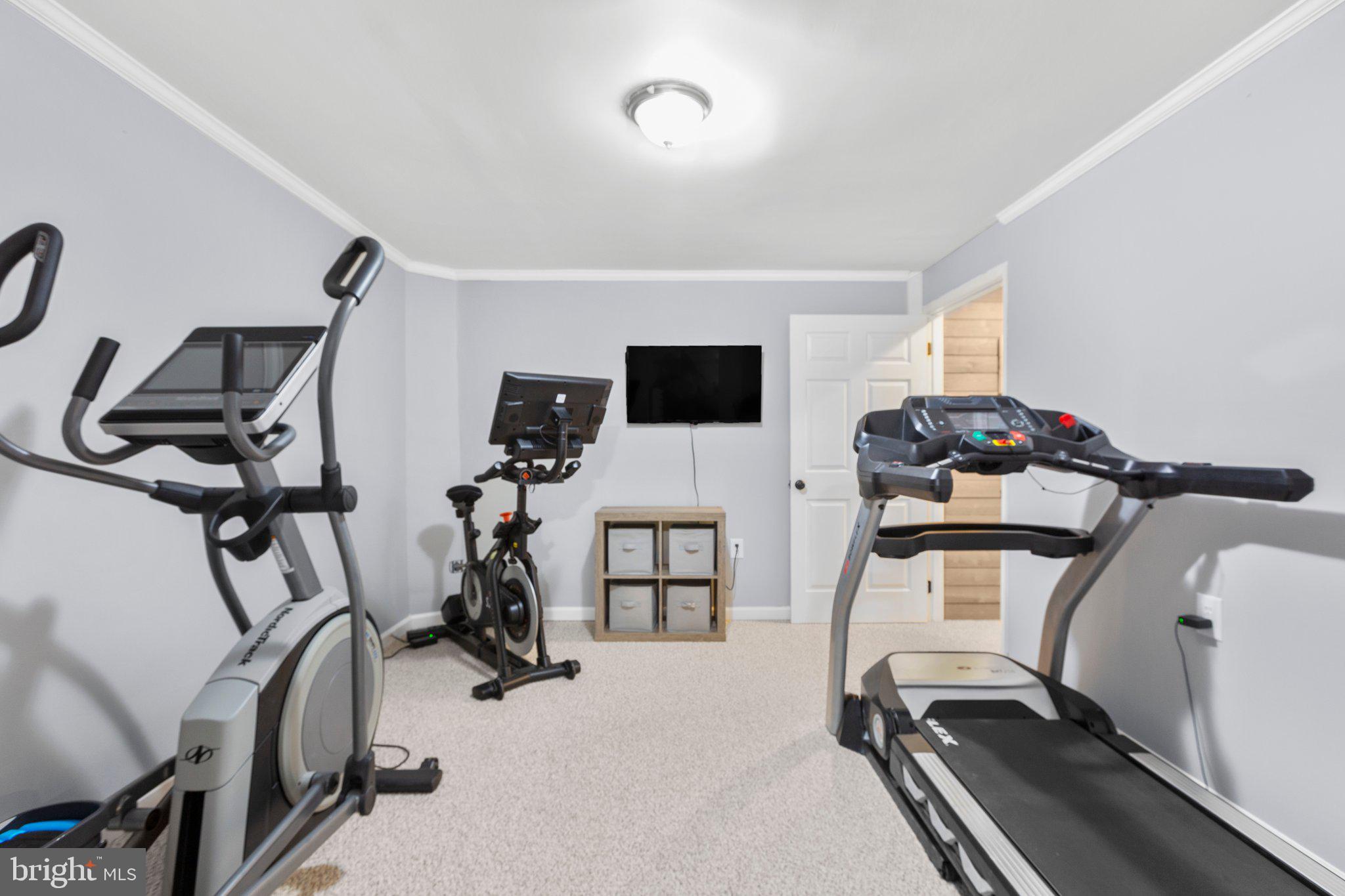 FOX CHASE - Residential