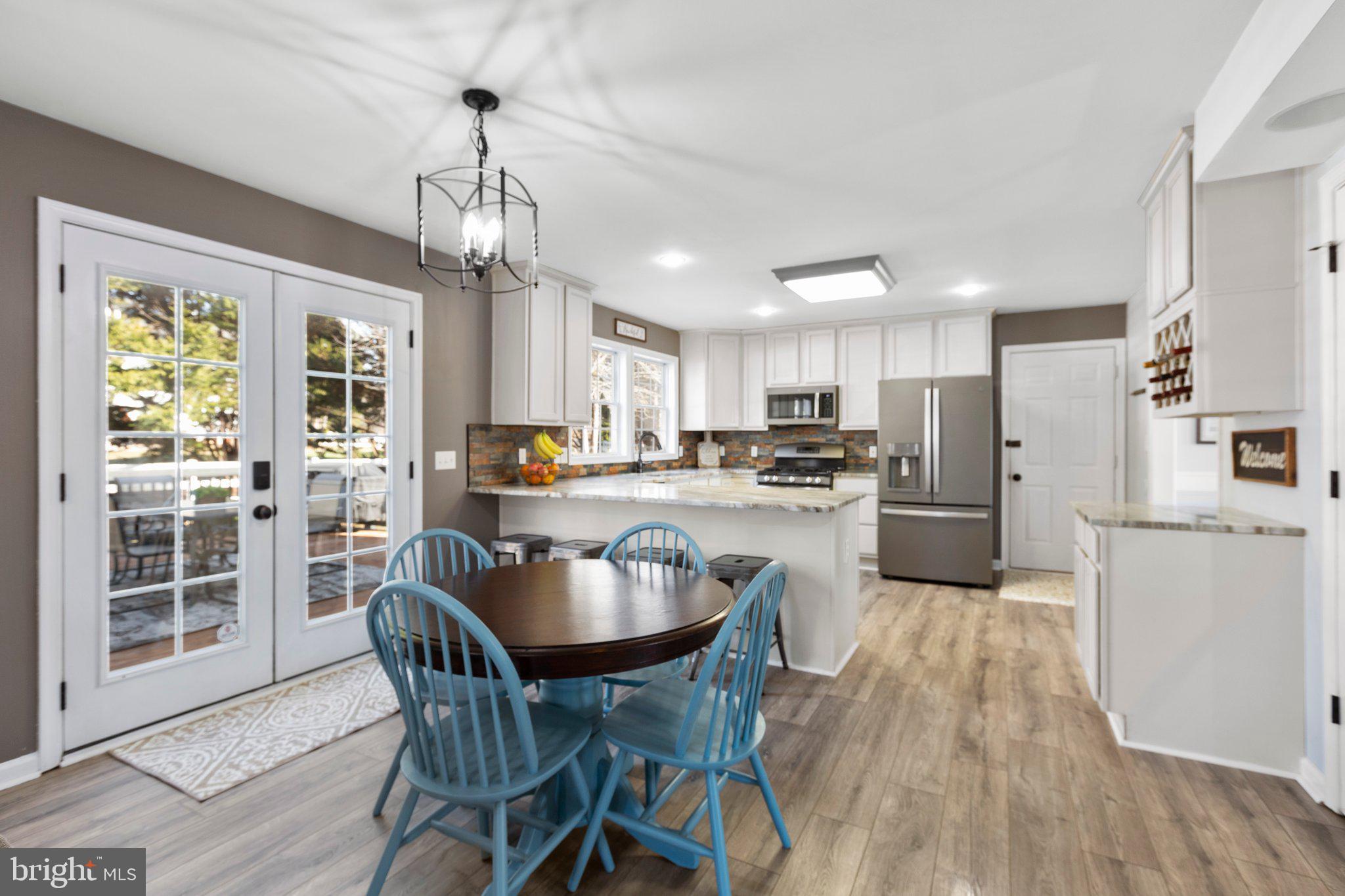 FOX CHASE - Residential