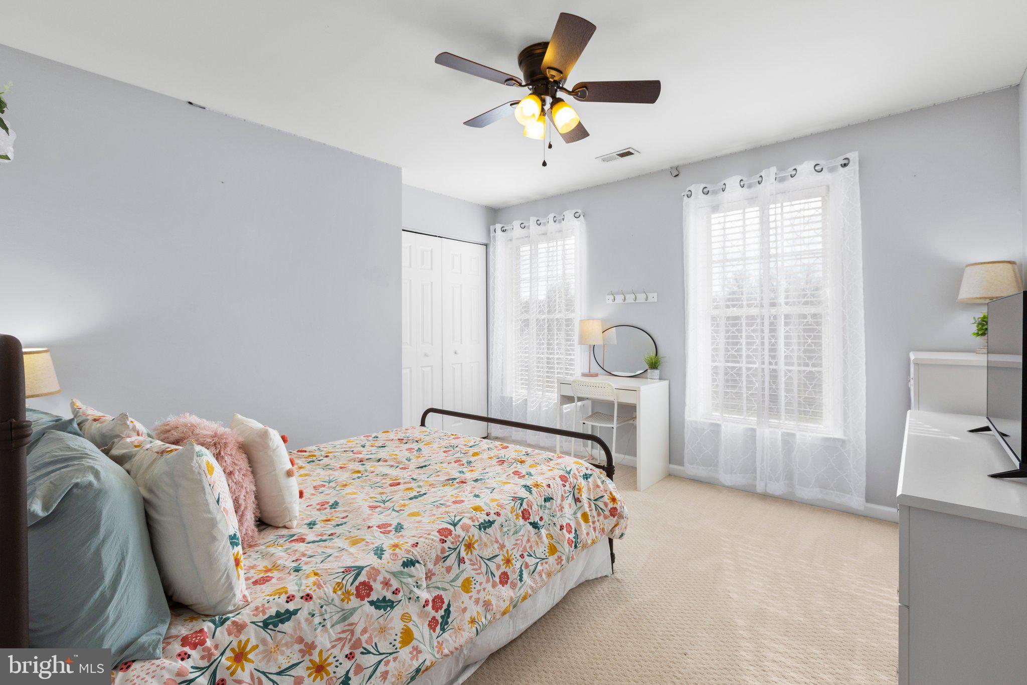 FOX CHASE - Residential