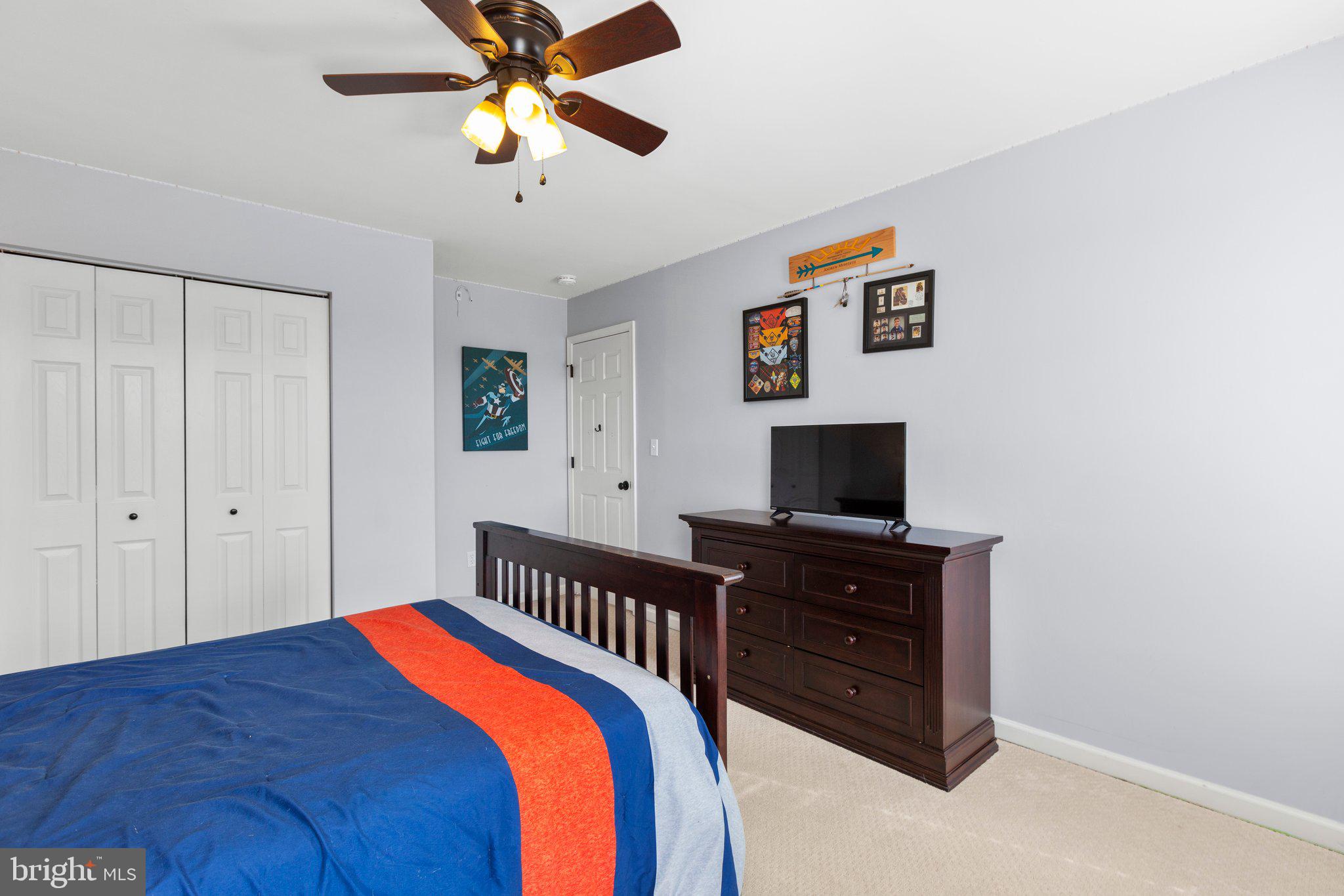 FOX CHASE - Residential