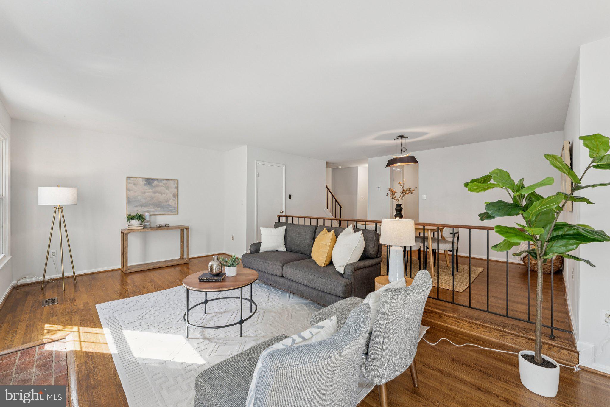 LAFAYETTE VILLAGE - Residential