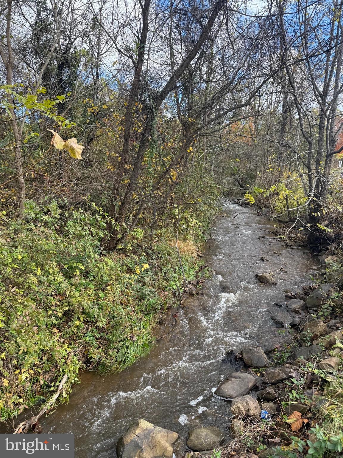 LAKE FRONT ROYAL - Residential