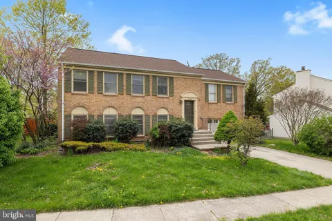2028 Maleady Drive, Herndon, VA MLS: VAFX2239906