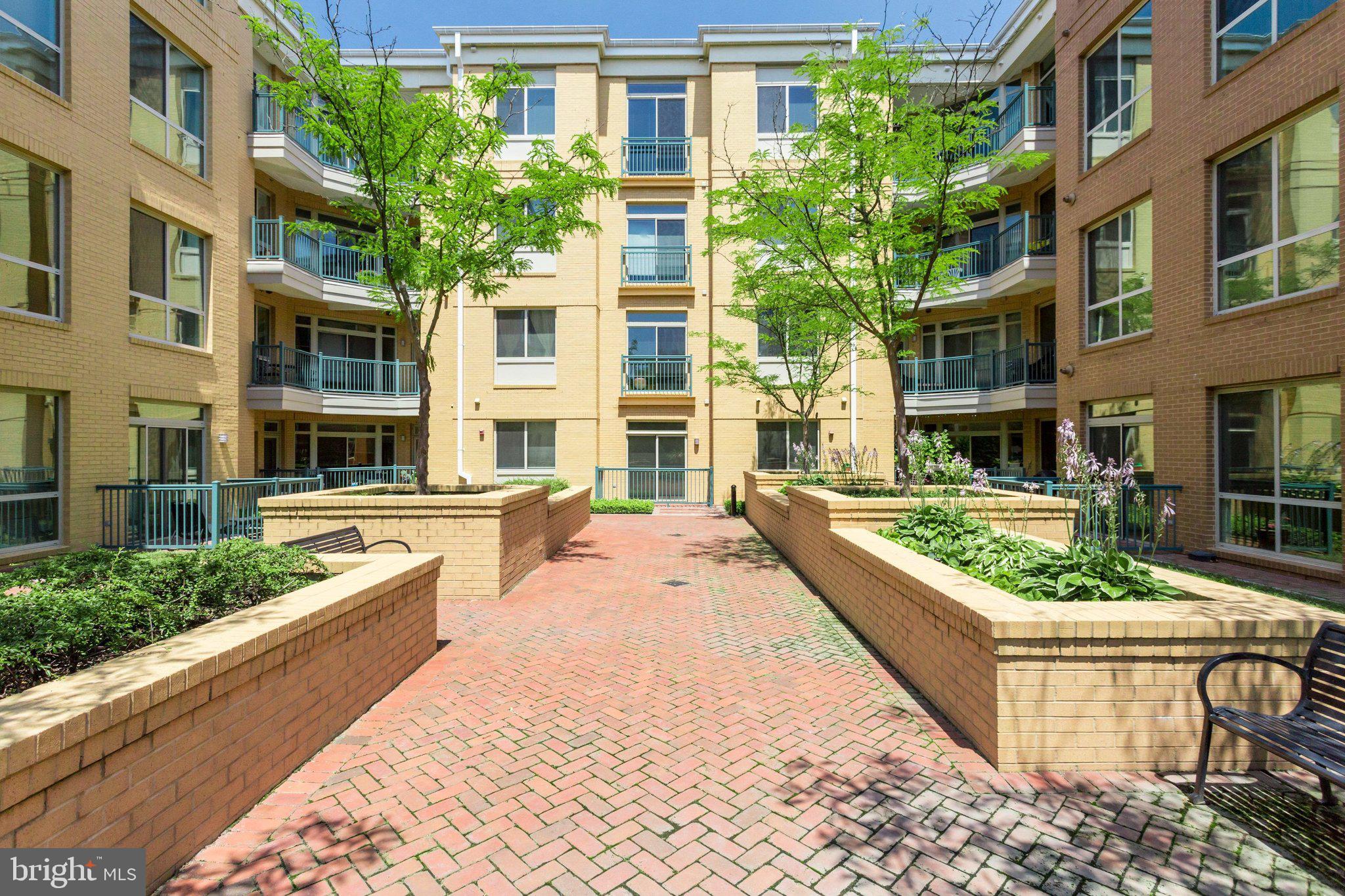 EAST FALLS CHURCH - Residential
