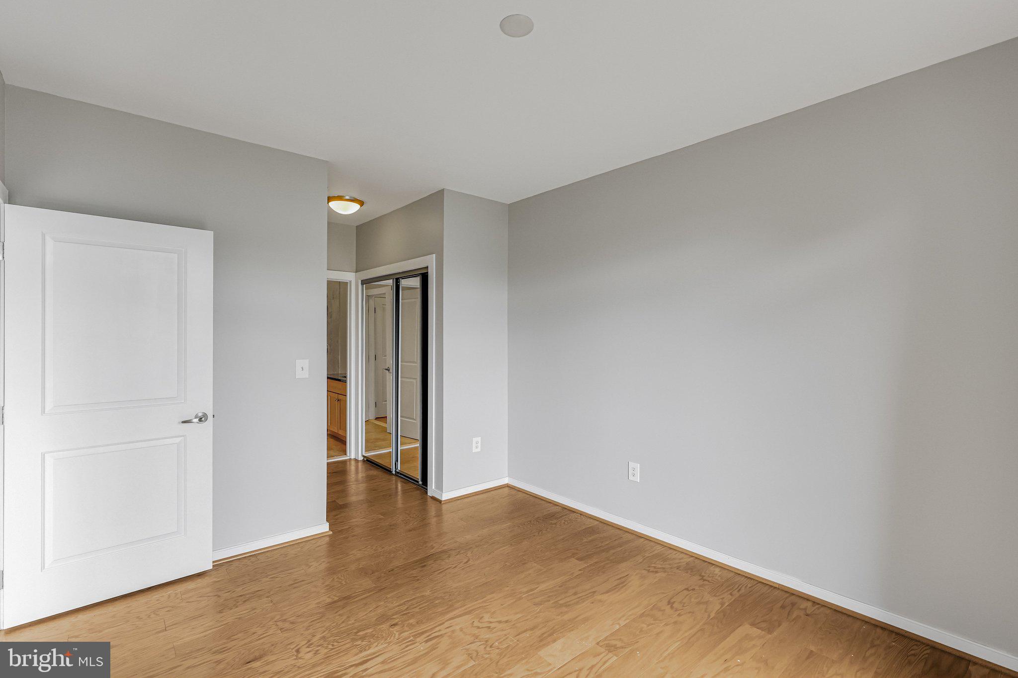 EAST FALLS CHURCH - Residential