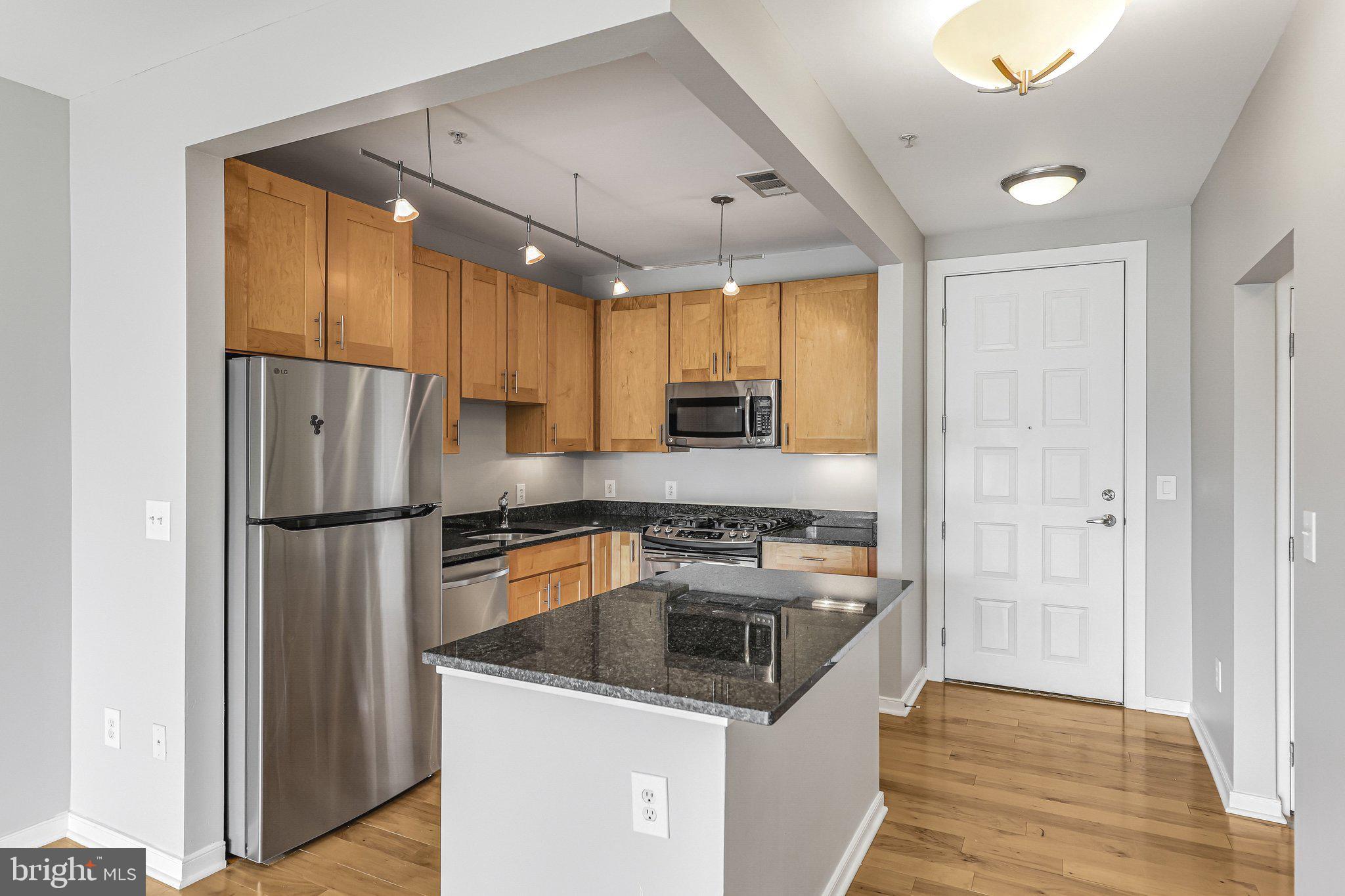 EAST FALLS CHURCH - Residential