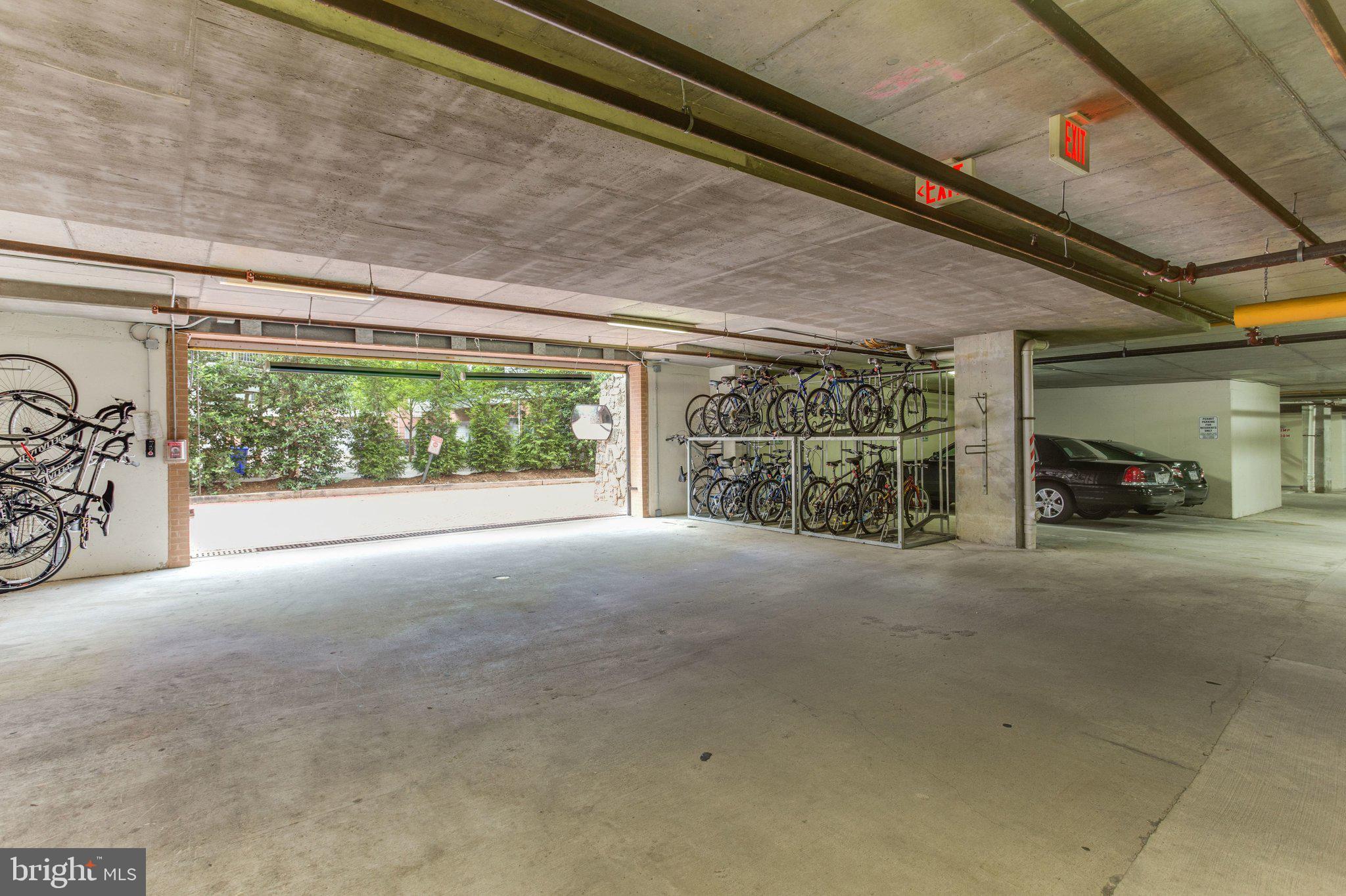 EAST FALLS CHURCH - Residential