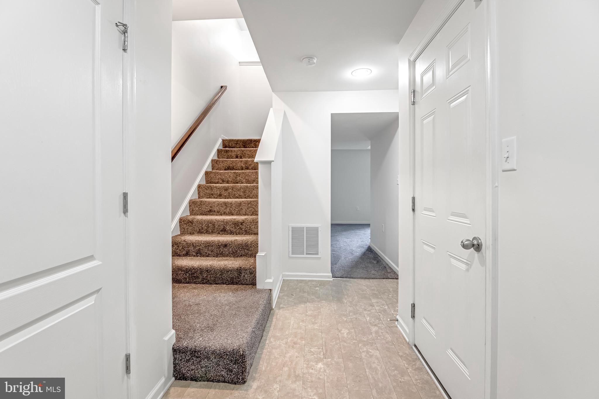 STONEBROOK VILLAGE - Residential