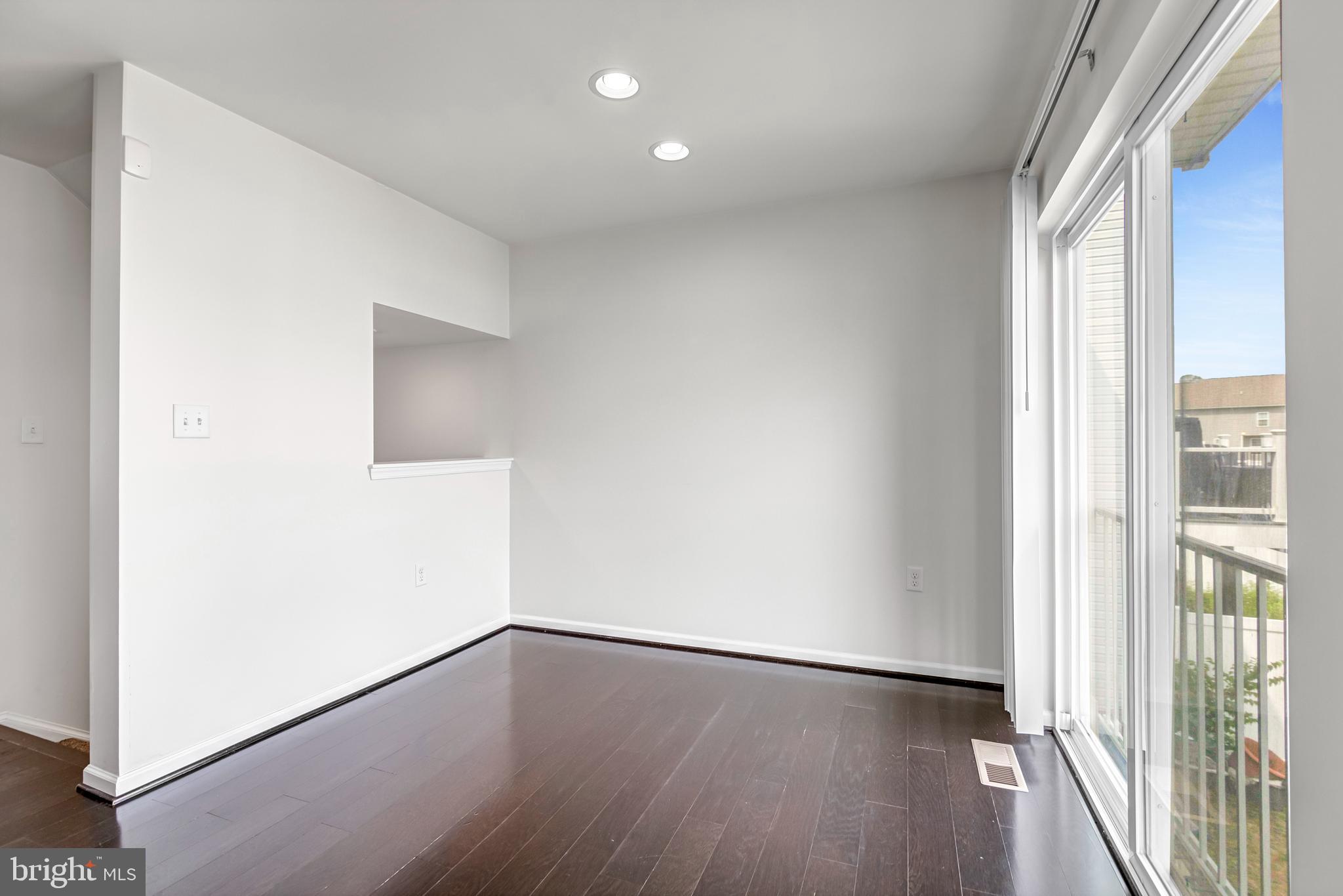 STONEBROOK VILLAGE - Residential