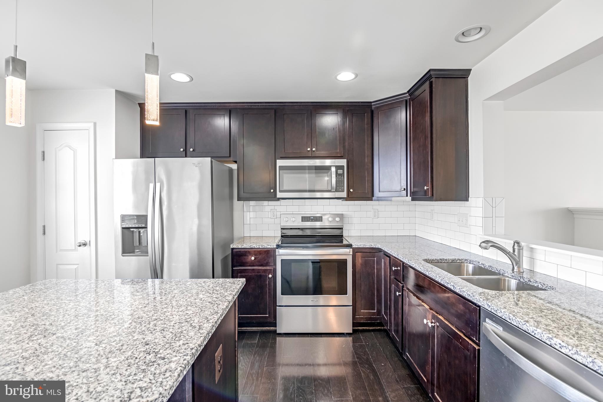 STONEBROOK VILLAGE - Residential