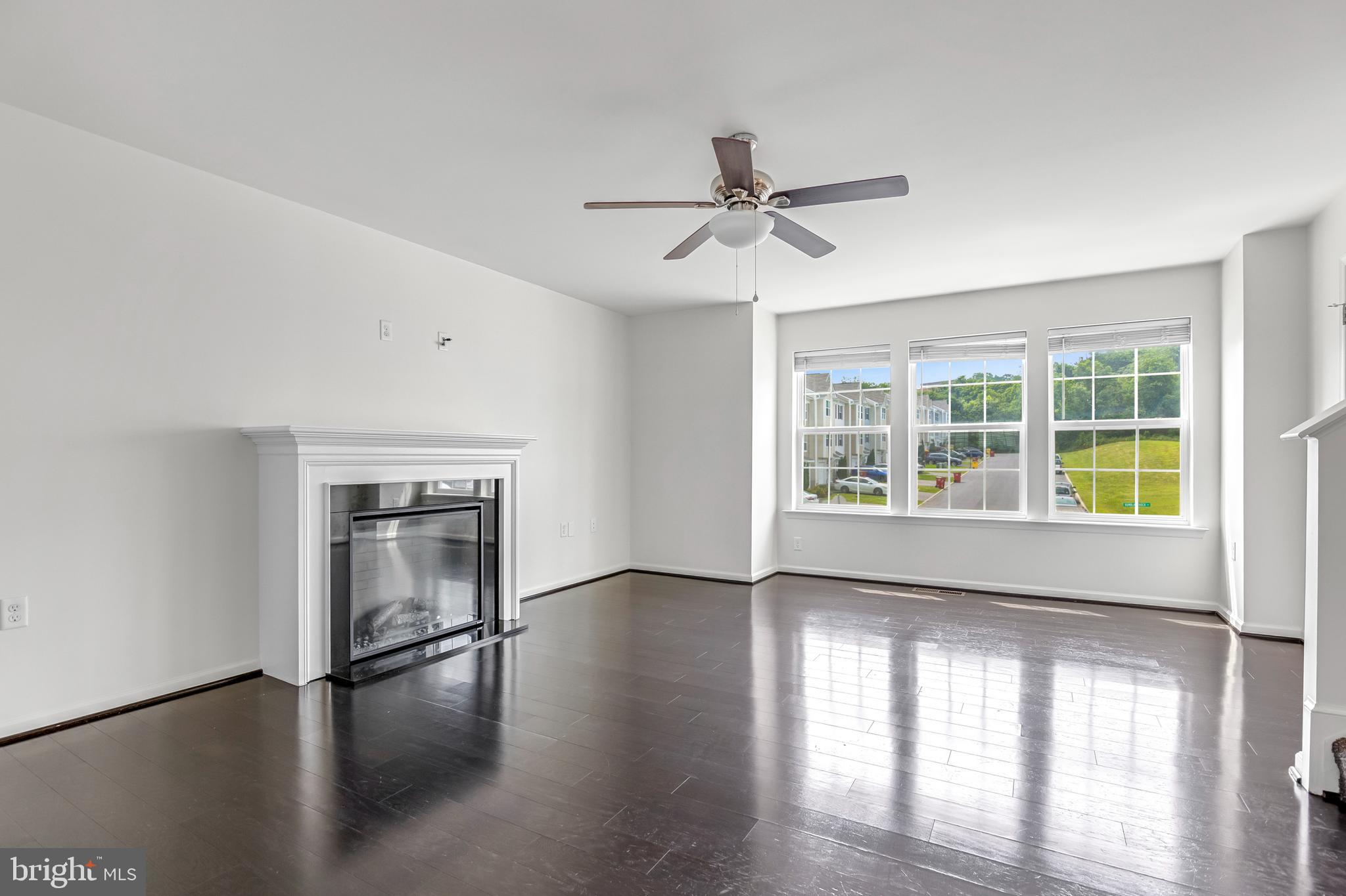 STONEBROOK VILLAGE - Residential