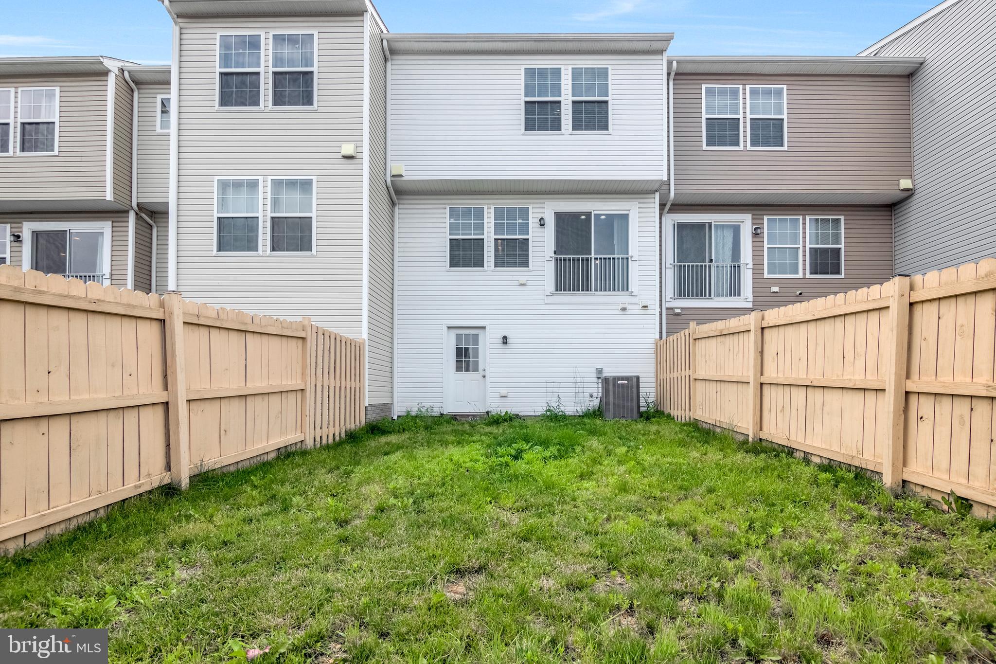 STONEBROOK VILLAGE - Residential