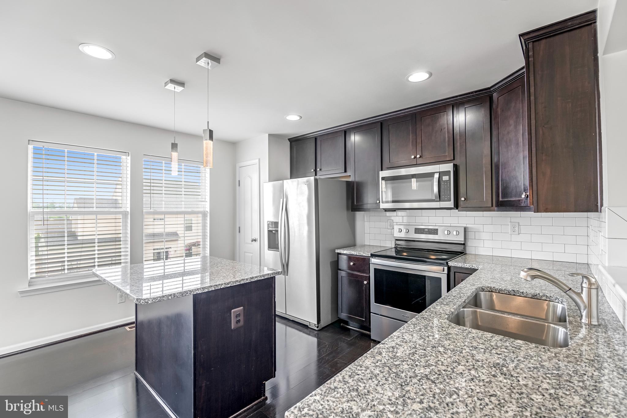 STONEBROOK VILLAGE - Residential