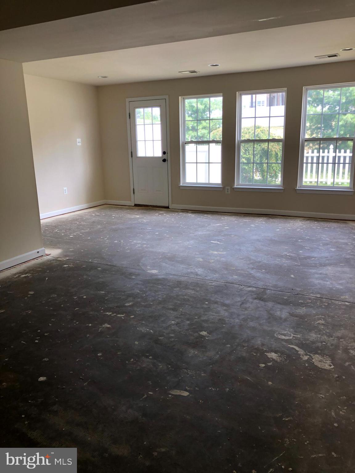 BROOKFIELD - Residential