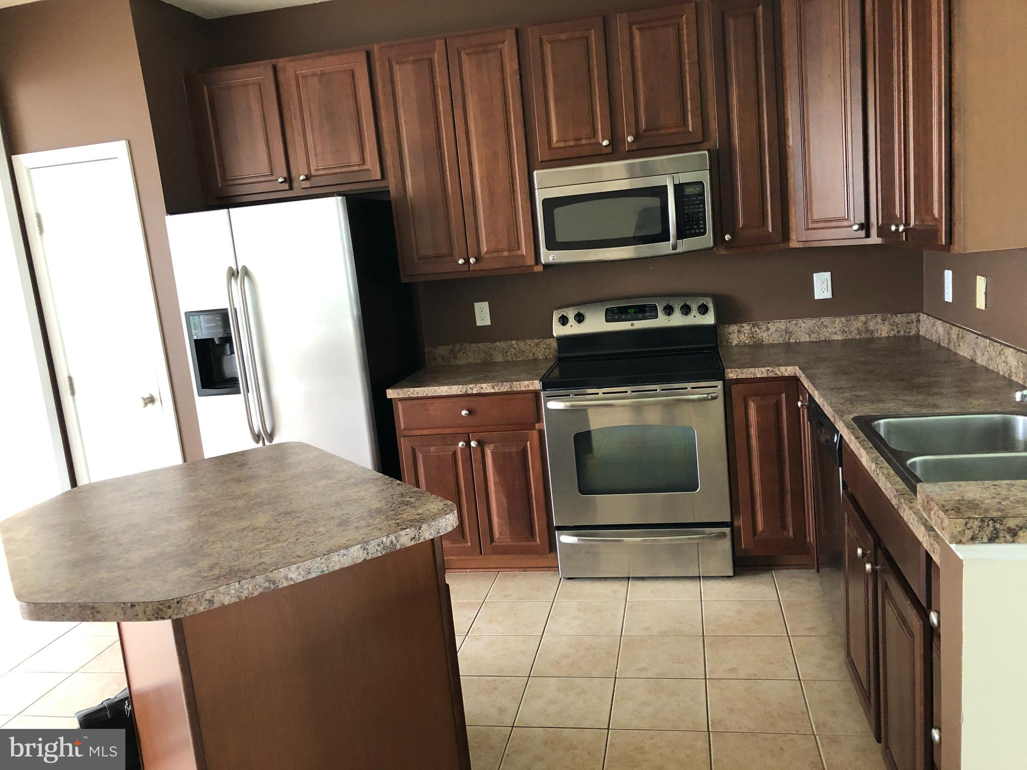 BROOKFIELD - Residential