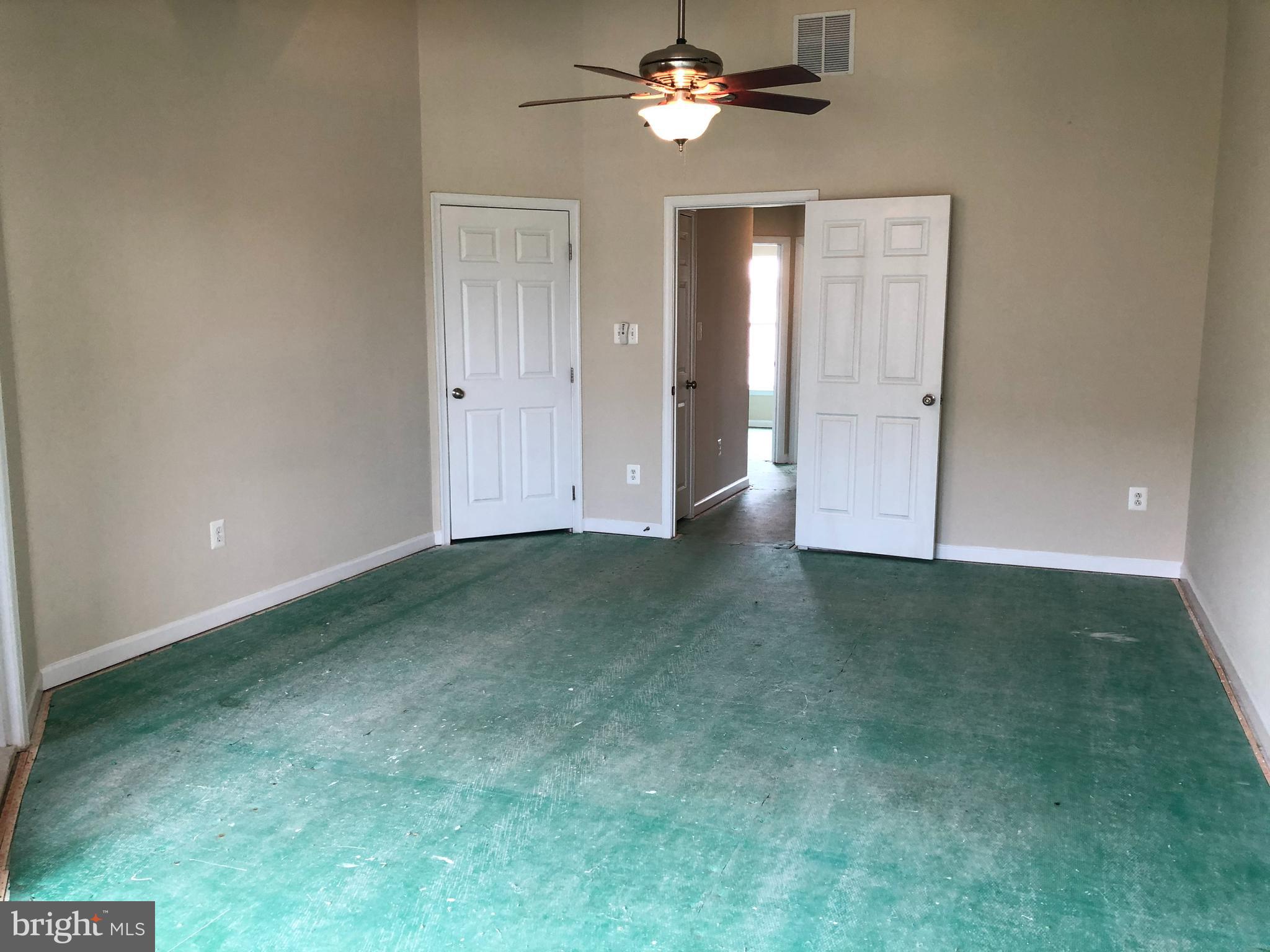 BROOKFIELD - Residential