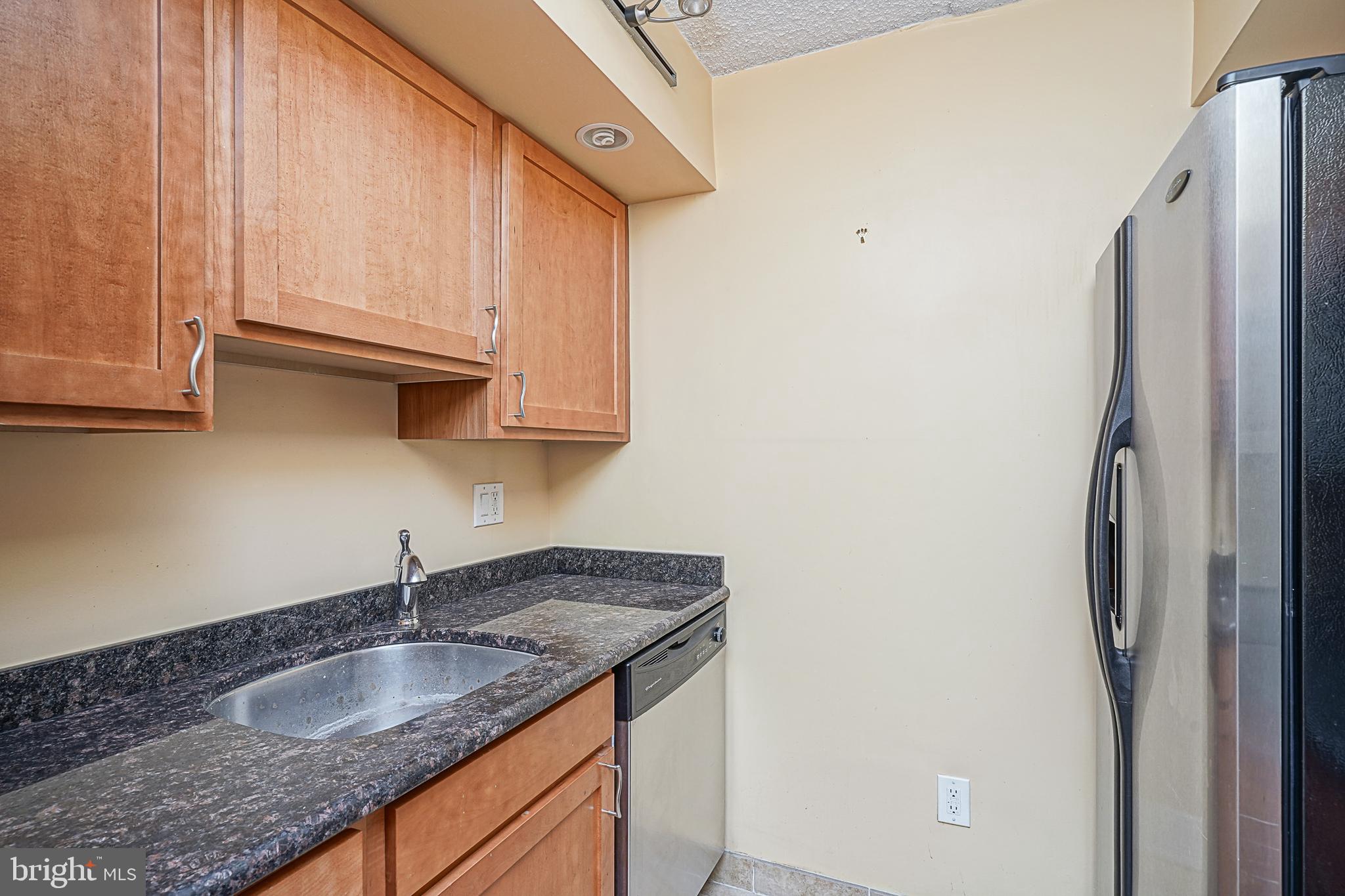 ABBOTTS SQUARE - Residential