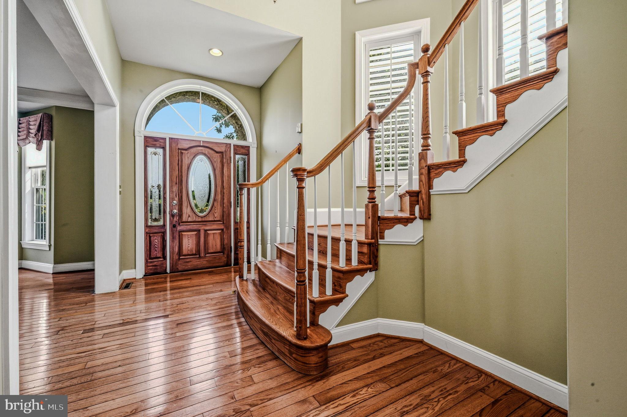 264 REGENT CIRCLE