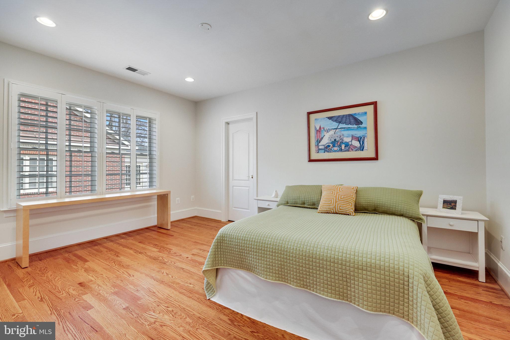 EVANS FARM - Residential