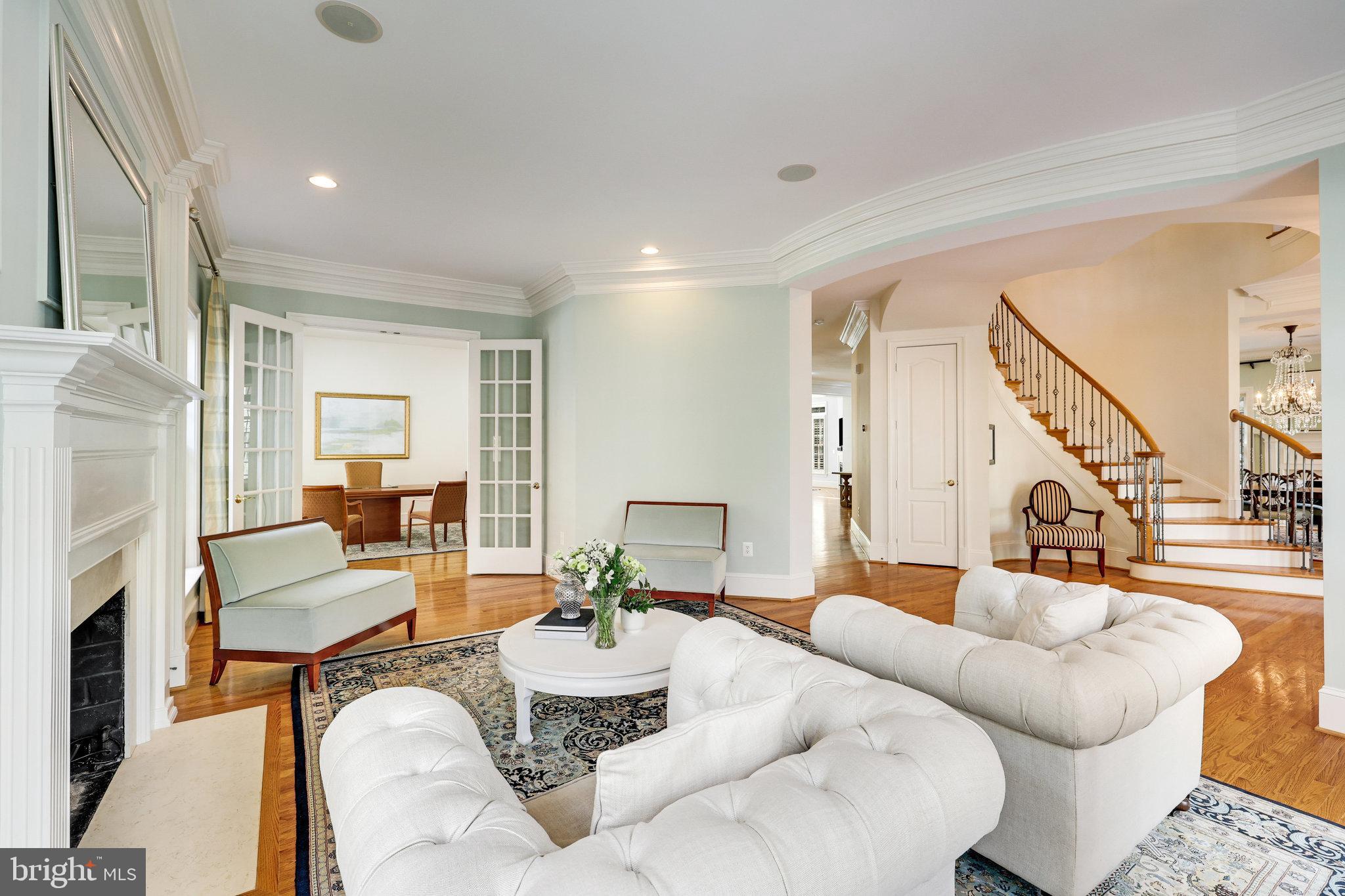 EVANS FARM - Residential