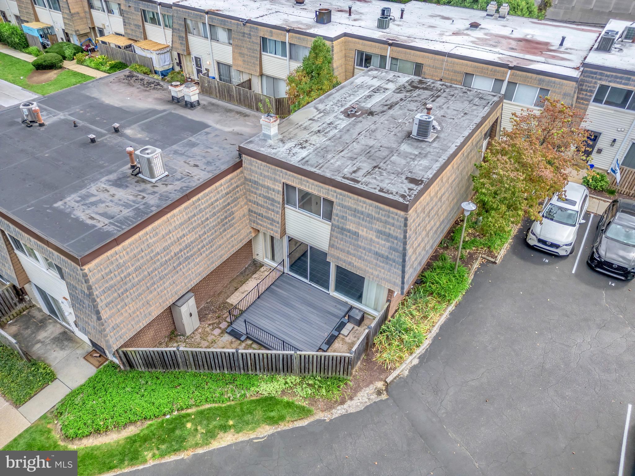 PARK VILLAGE - Residential