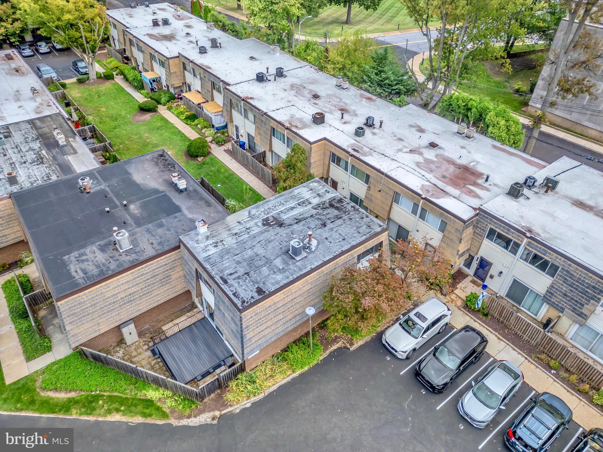 PARK VILLAGE - Residential