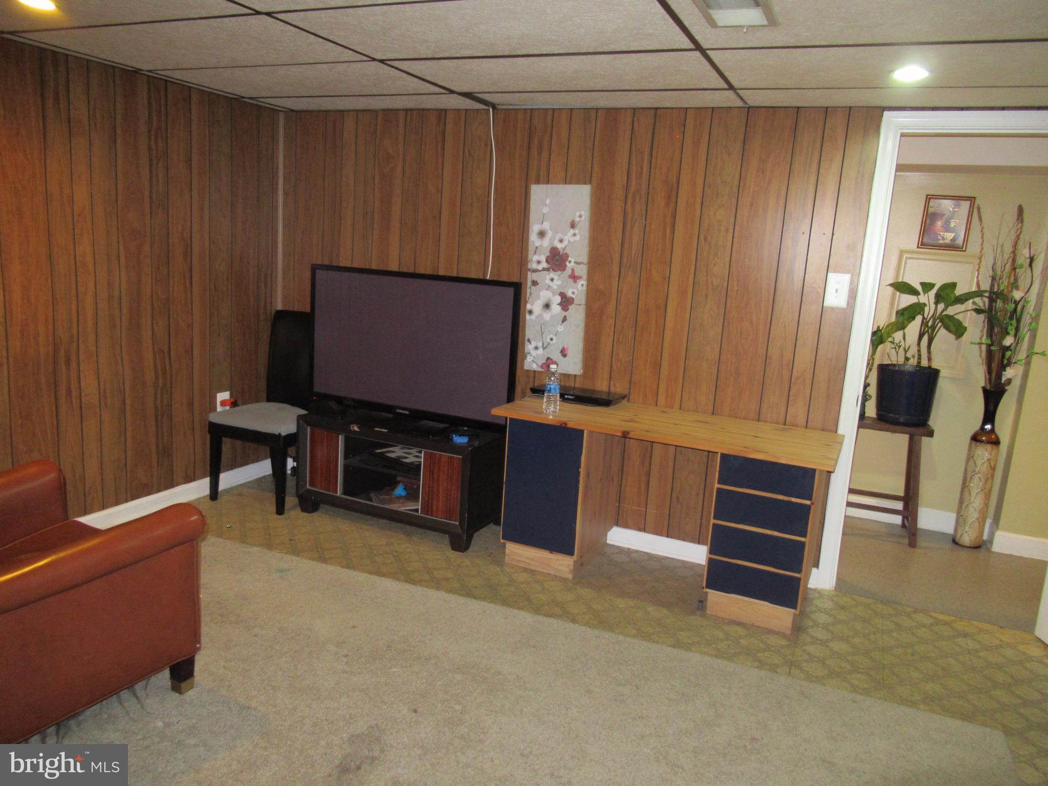 COLUMBIA PARK - Residential