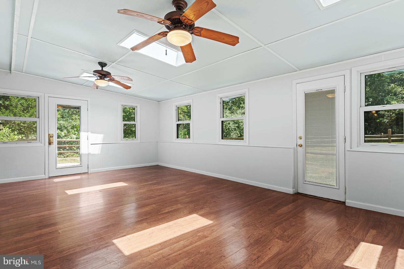 VILLAGE OF OAKLAND MILLS - Residential