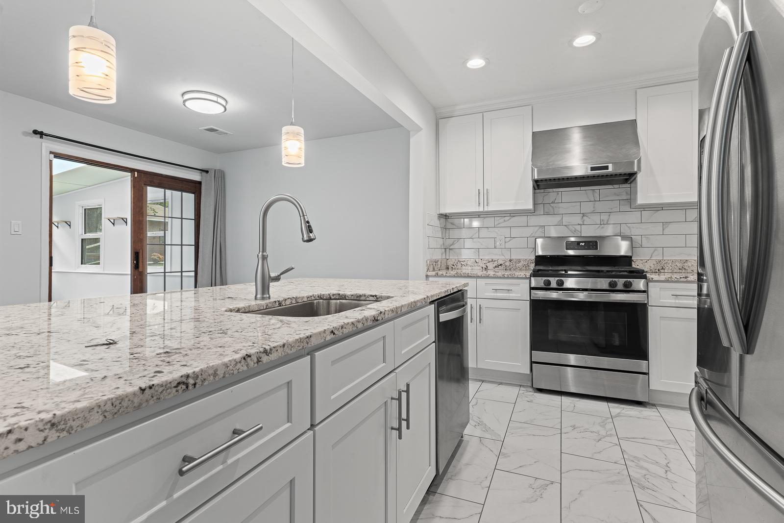 VILLAGE OF OAKLAND MILLS - Residential