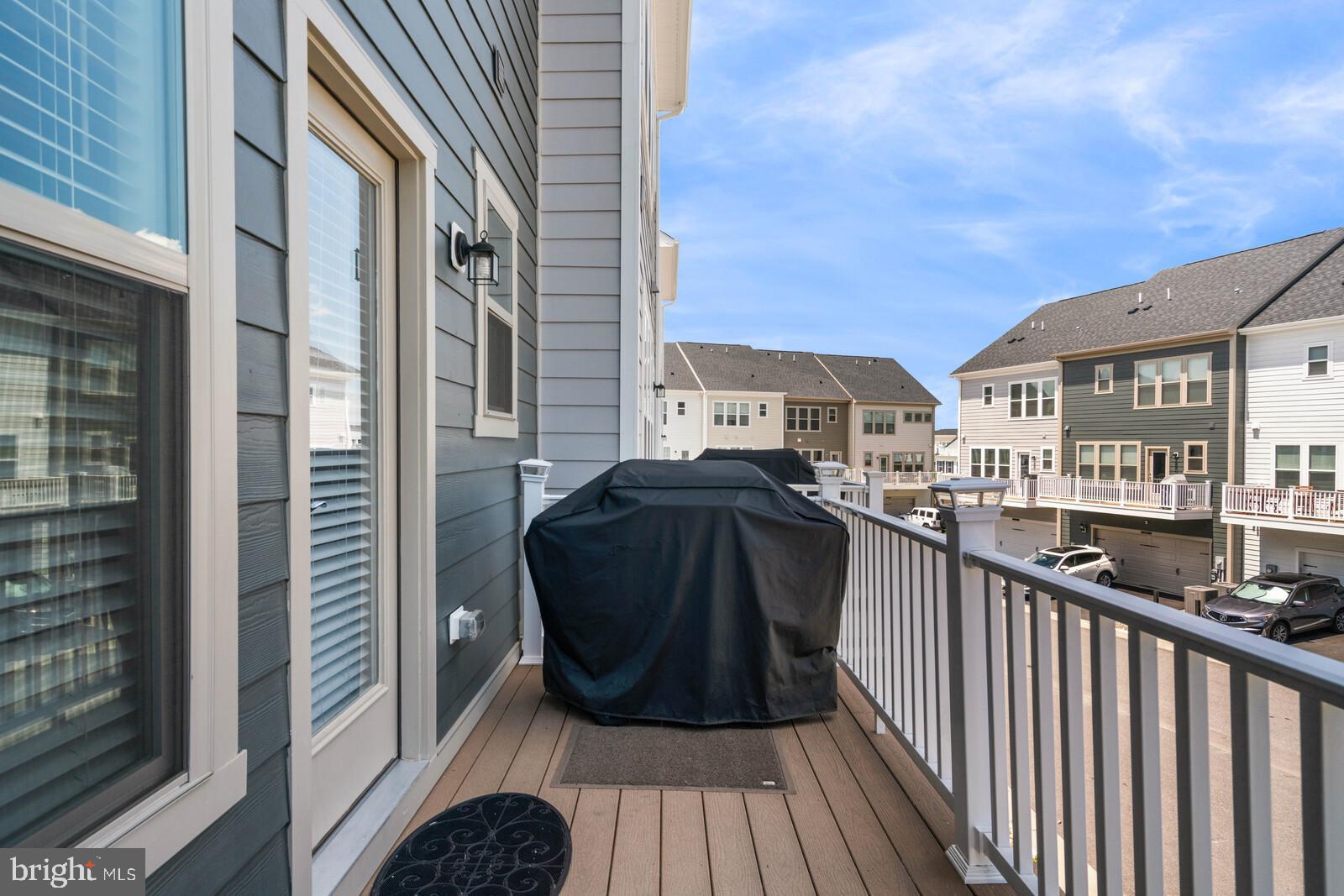 POTOMAC SHORES - Residential