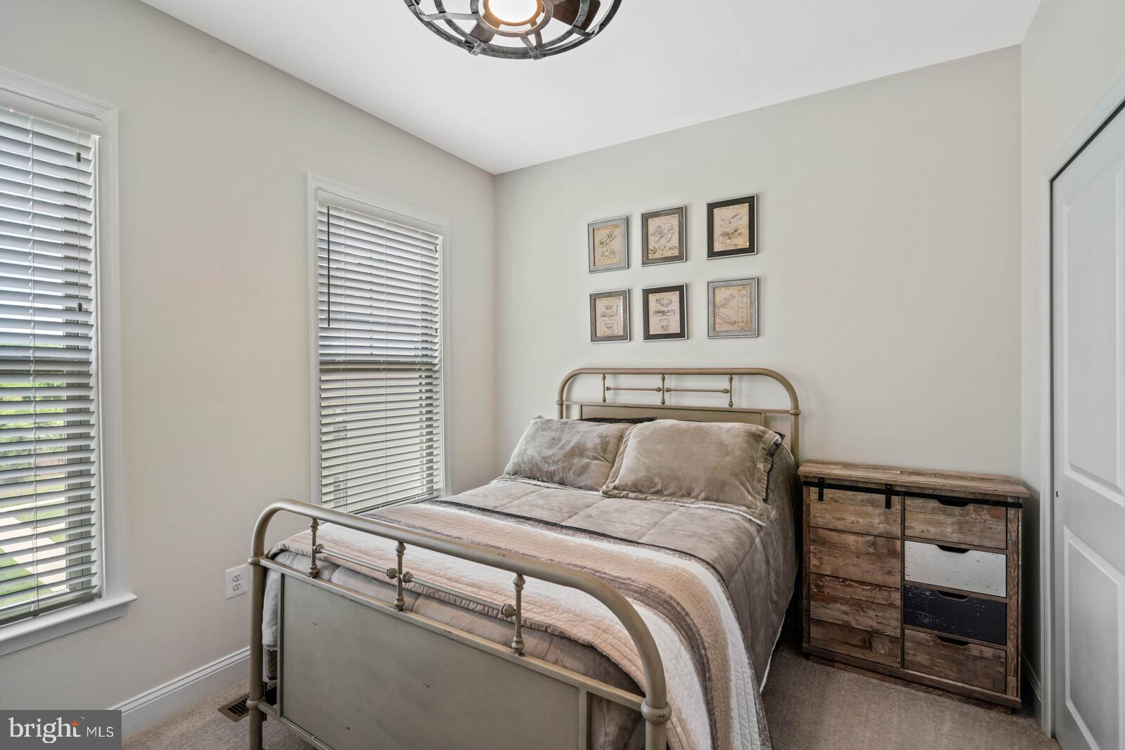 POTOMAC SHORES - Residential