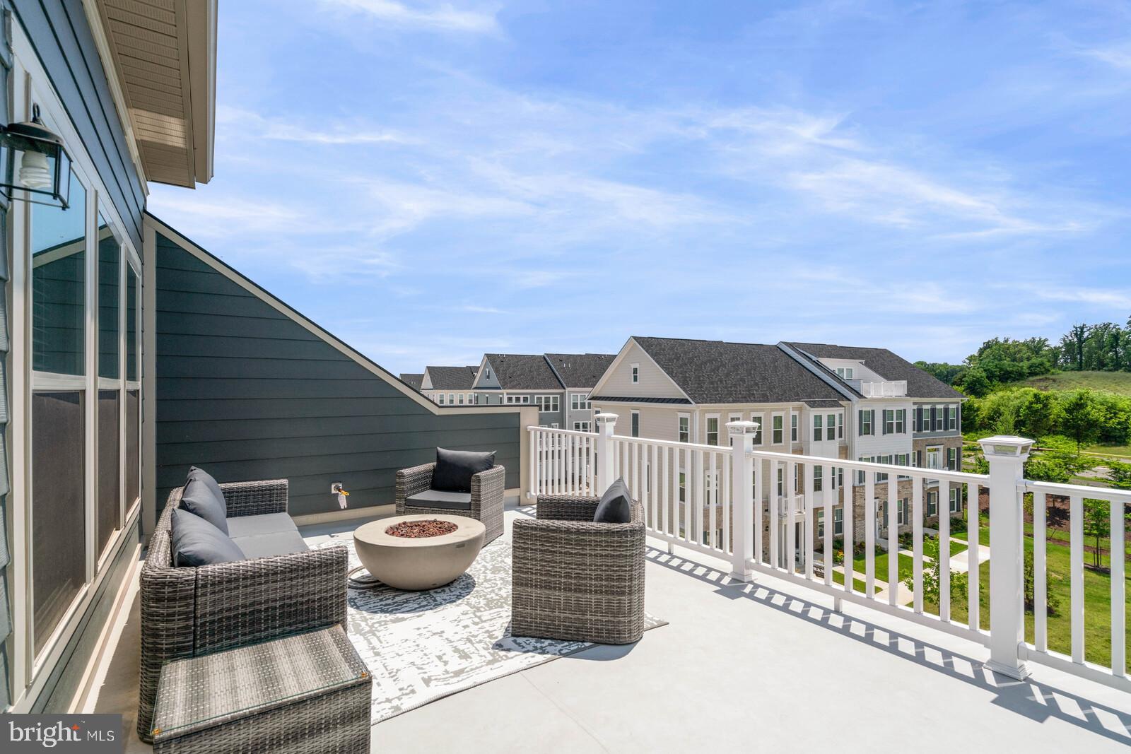 POTOMAC SHORES - Residential