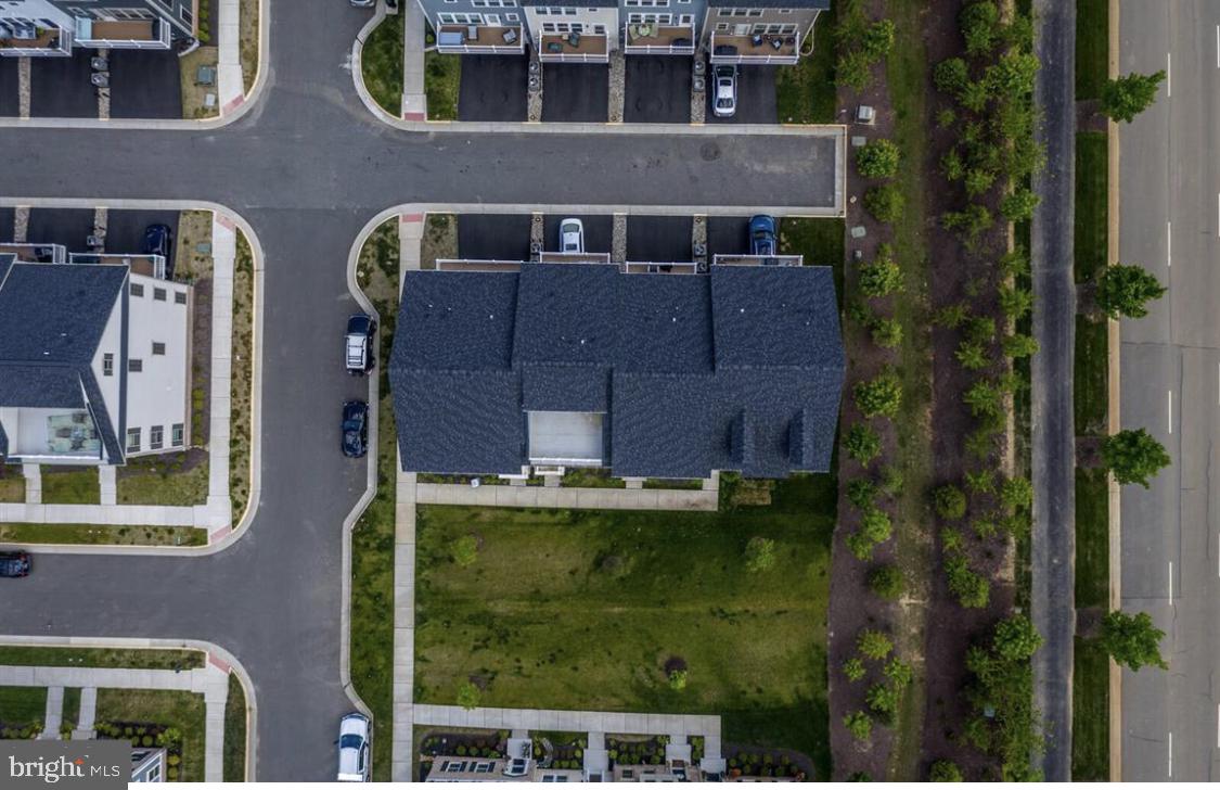 POTOMAC SHORES - Residential