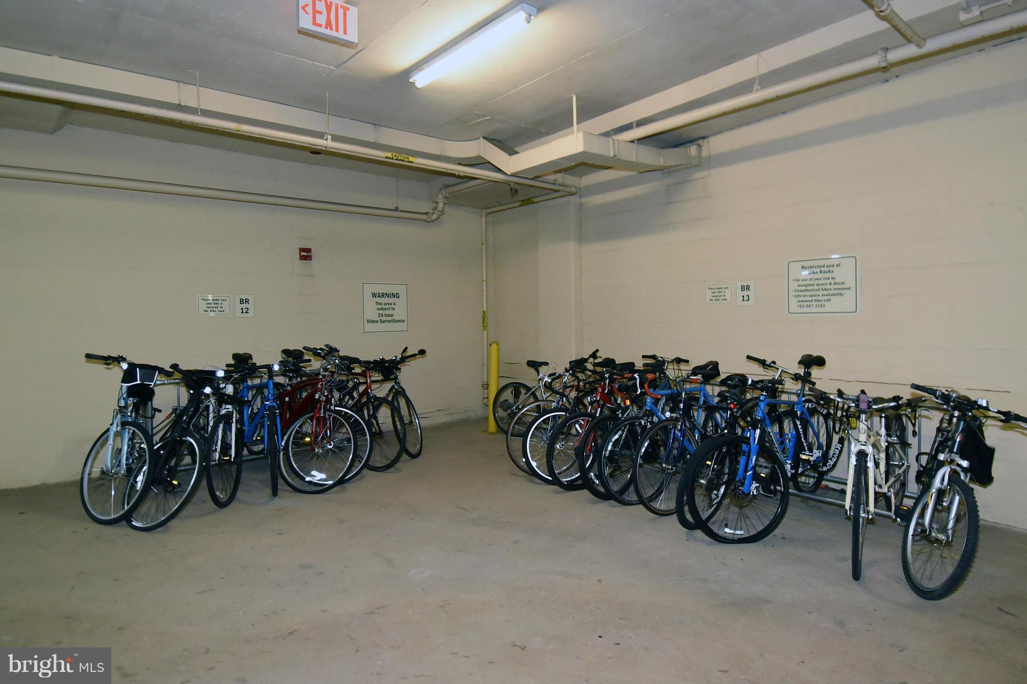 CARLYLE TOWERS - Residential