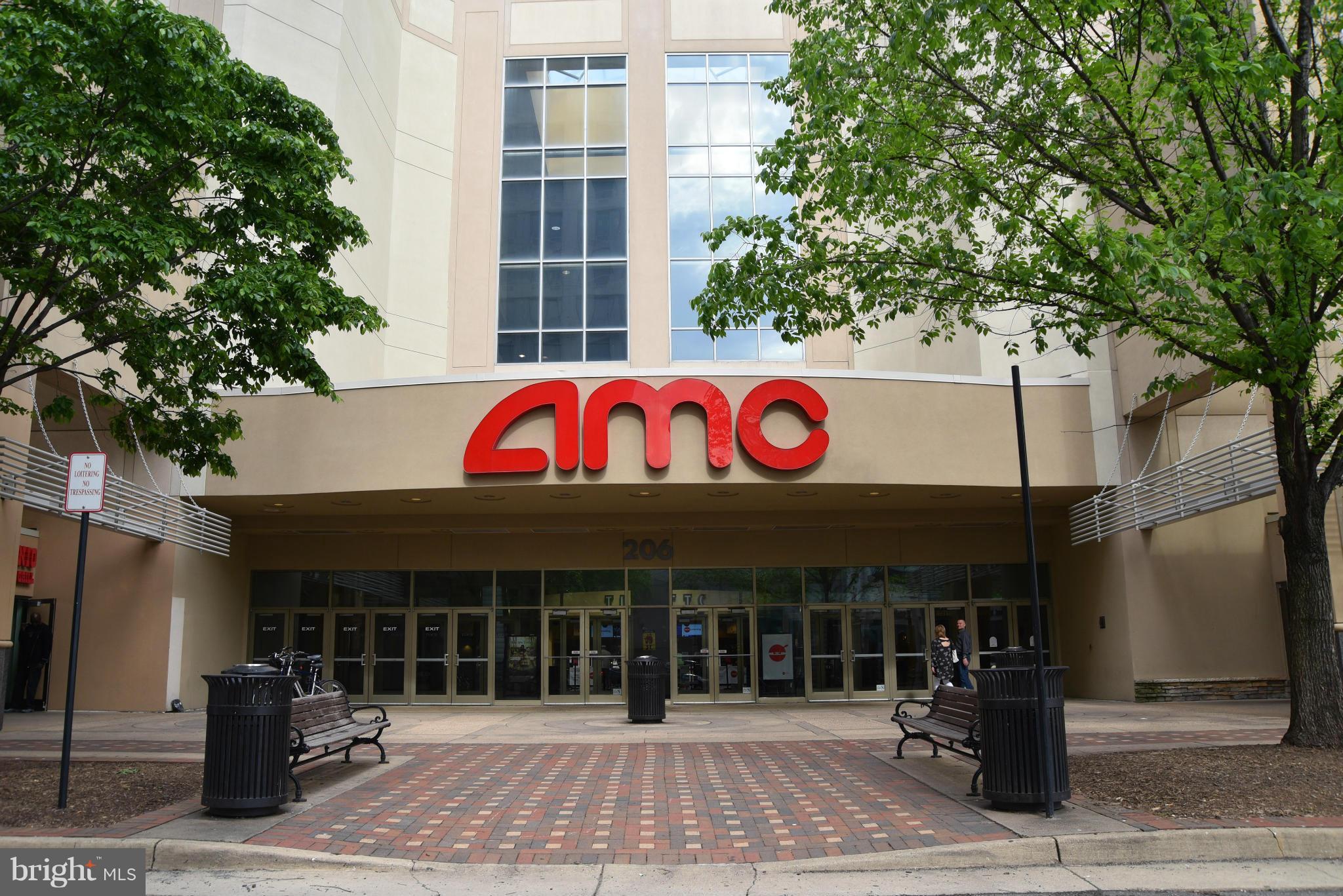 CARLYLE TOWERS - Residential