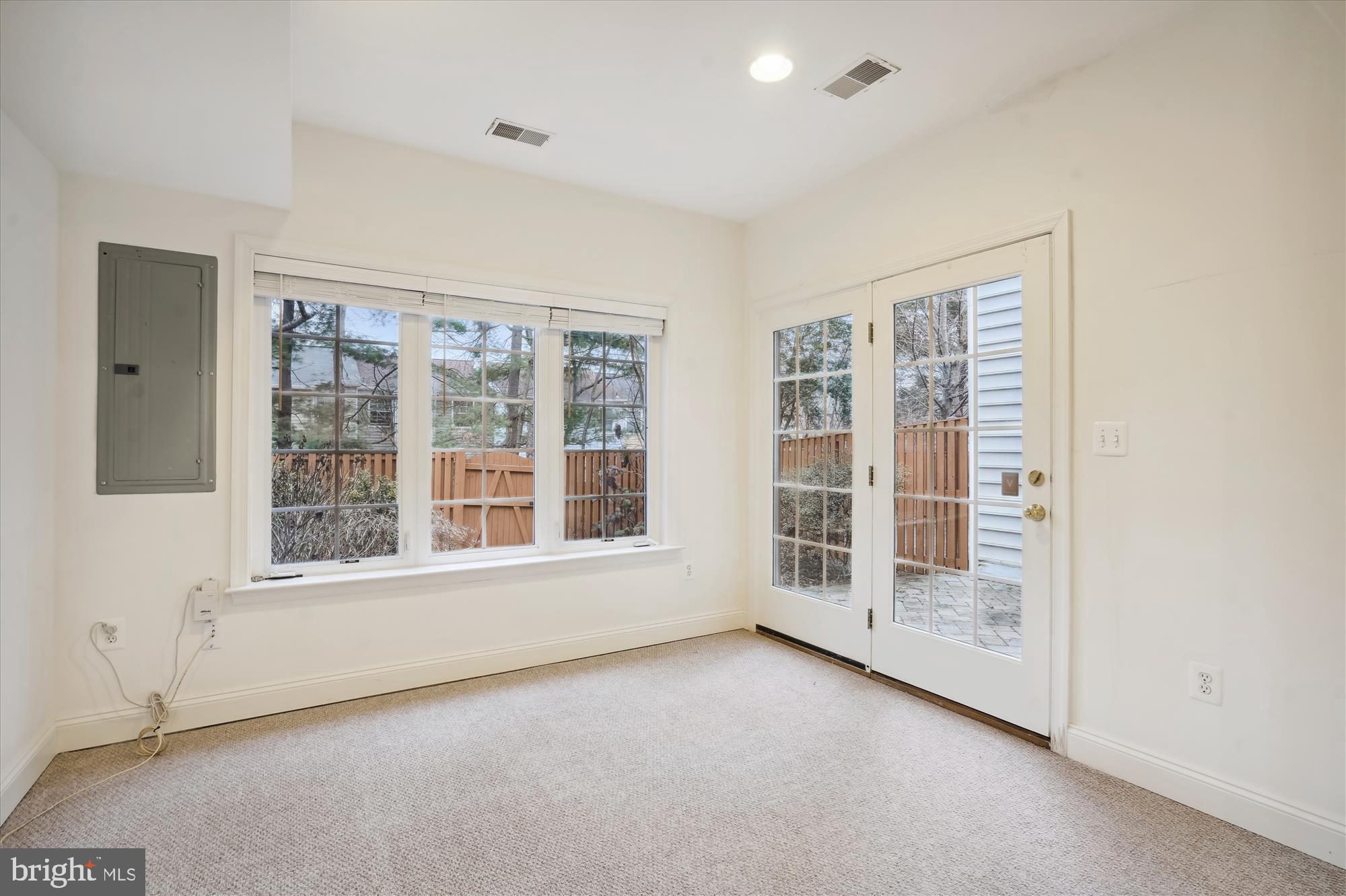 CYRANDALL VALLEY - Residential Lease