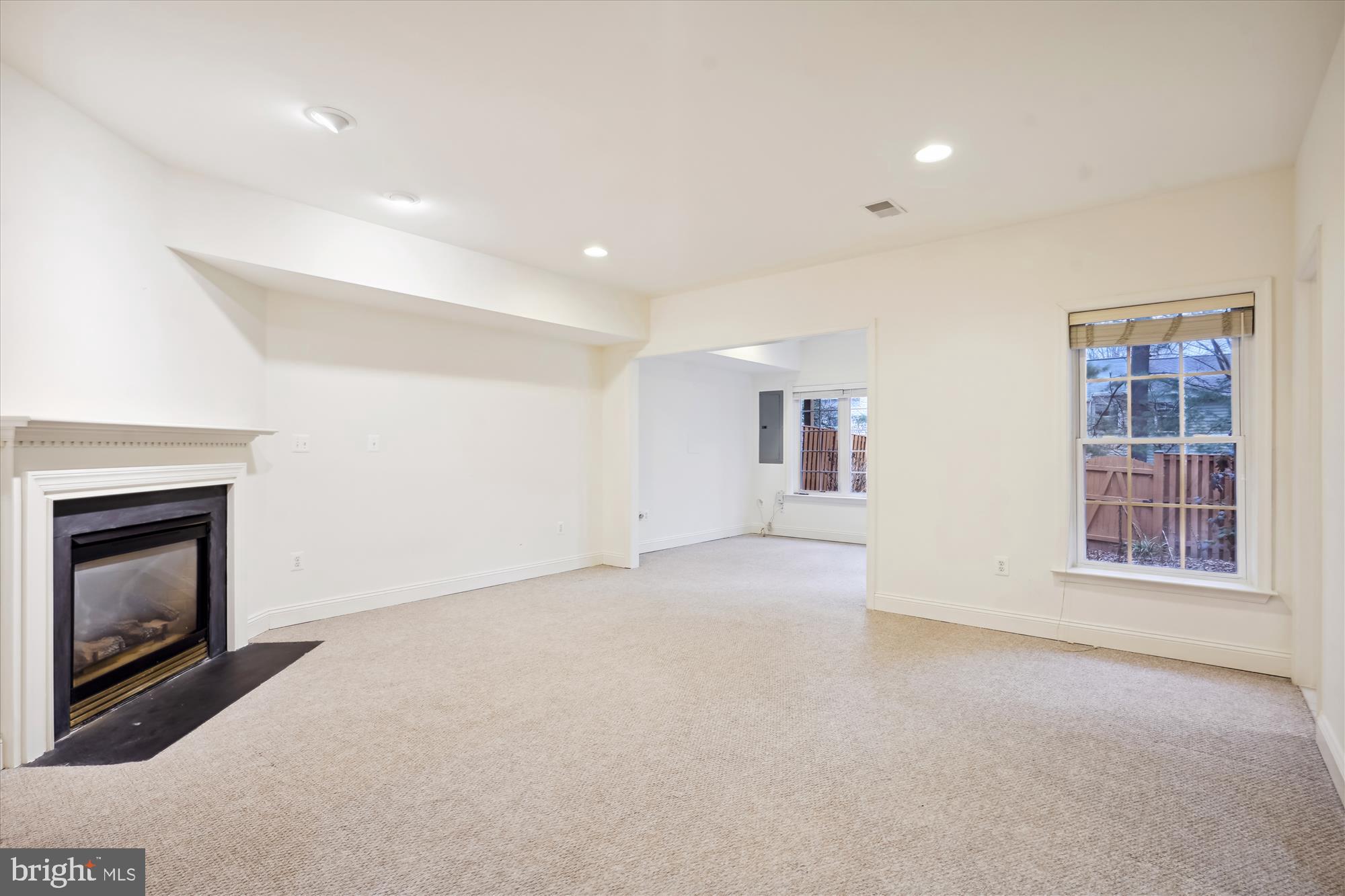 CYRANDALL VALLEY - Residential Lease