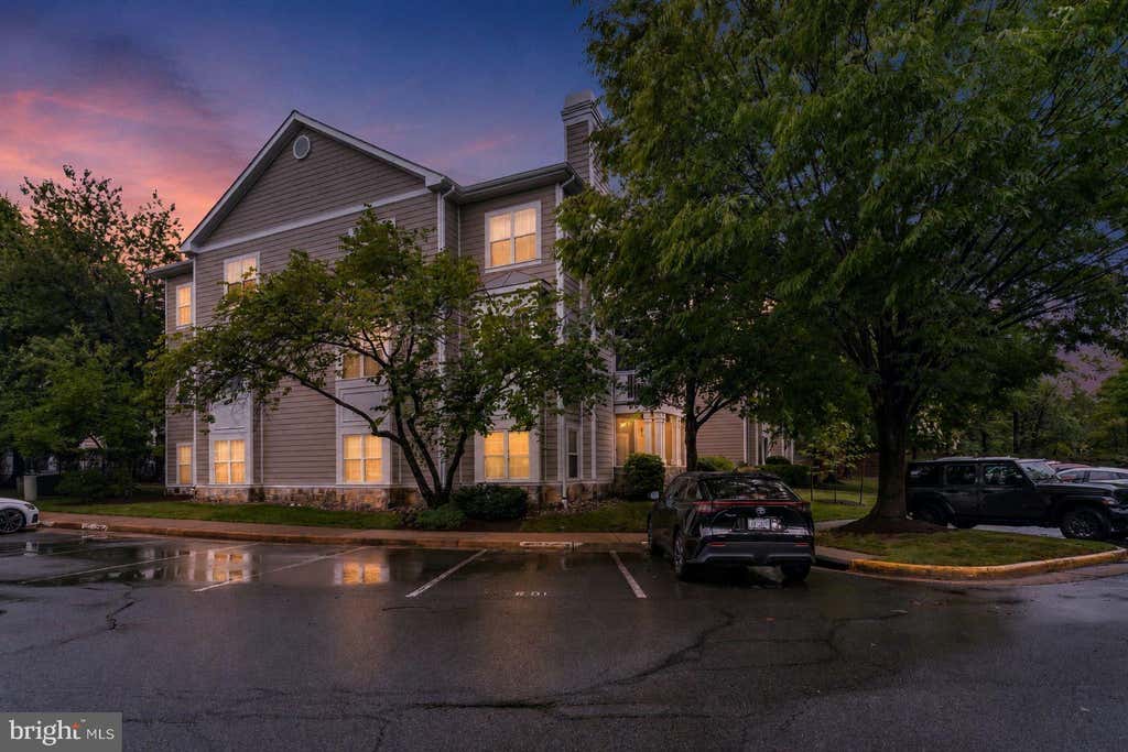 Photo of 1701 Lake Shore Crest Drive #31, RESTON, VA 20190 (MLS # VAFX2322708)