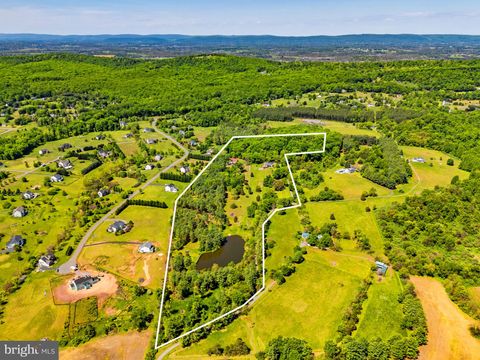 Photo of 42165 Black Walnut Lane, LEESBURG, VA 20176 (MLS # VALO2124574)
