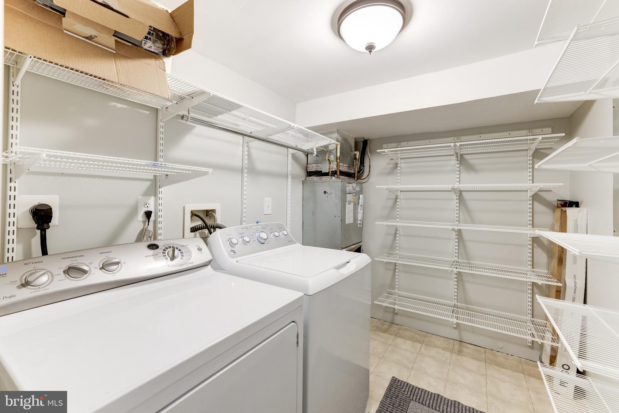 PARKSIDE AT ALEXANDRIA - Residential