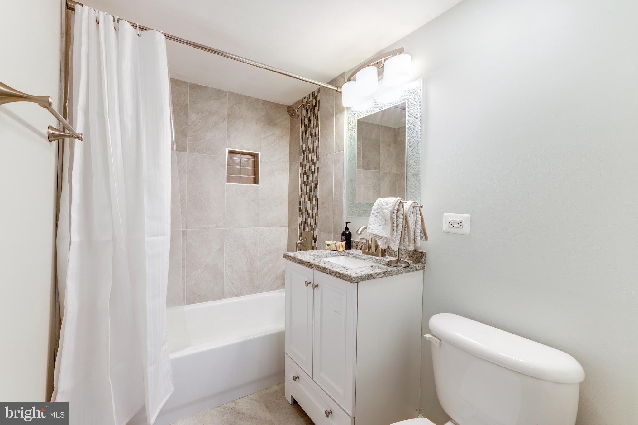 PARKSIDE AT ALEXANDRIA - Residential