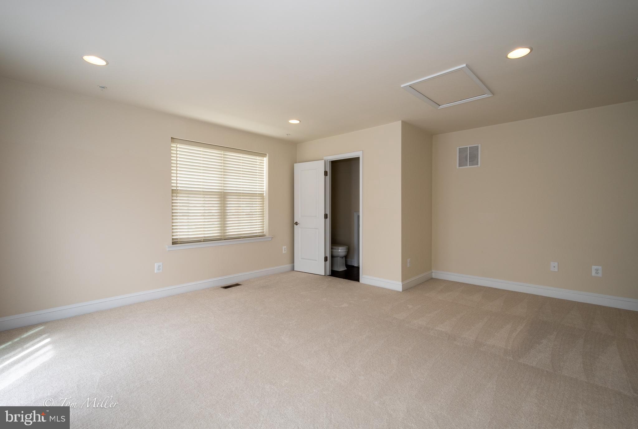 TOWSON GREEN - Residential