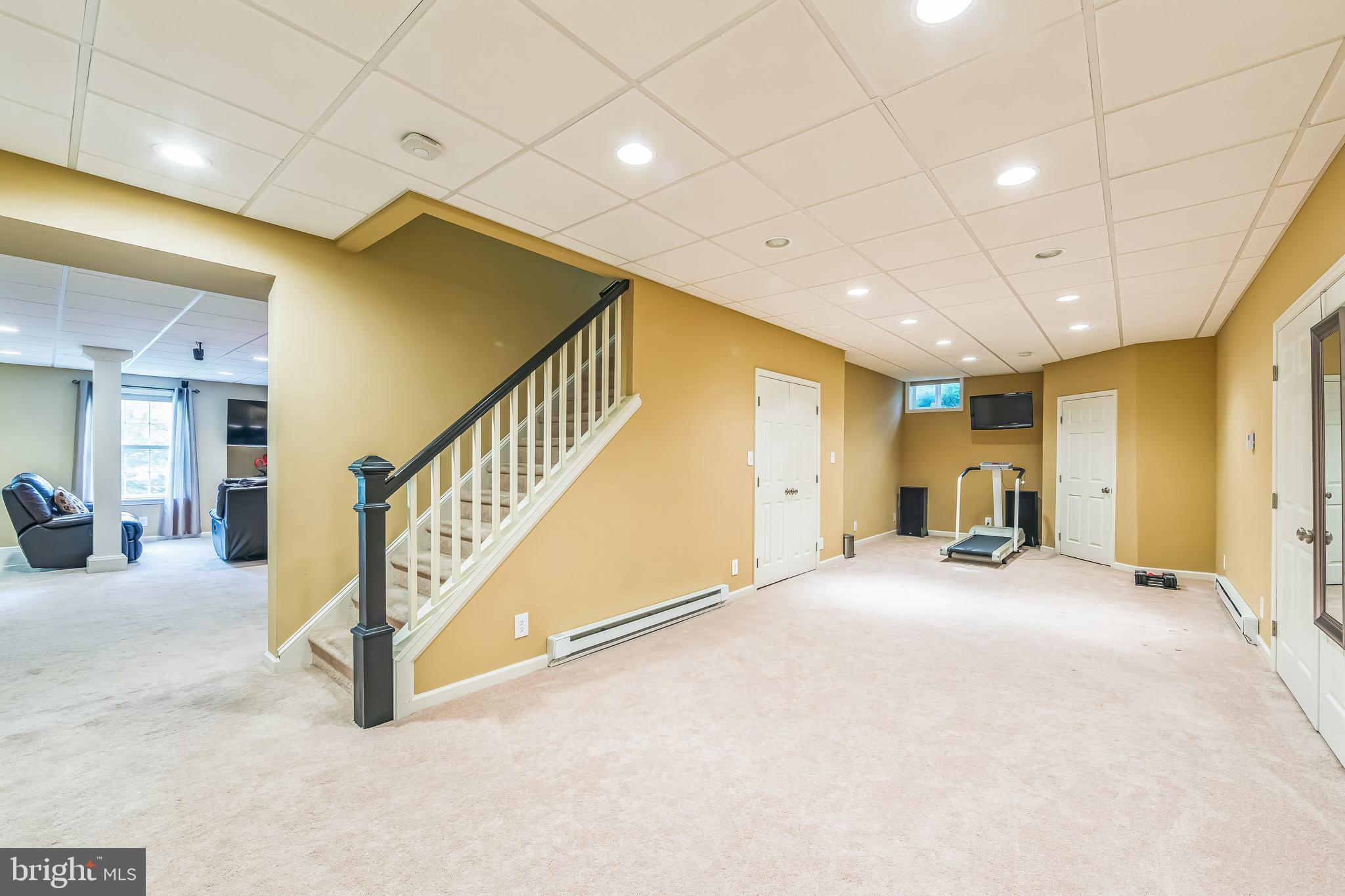 SUNNYBROOK - Residential