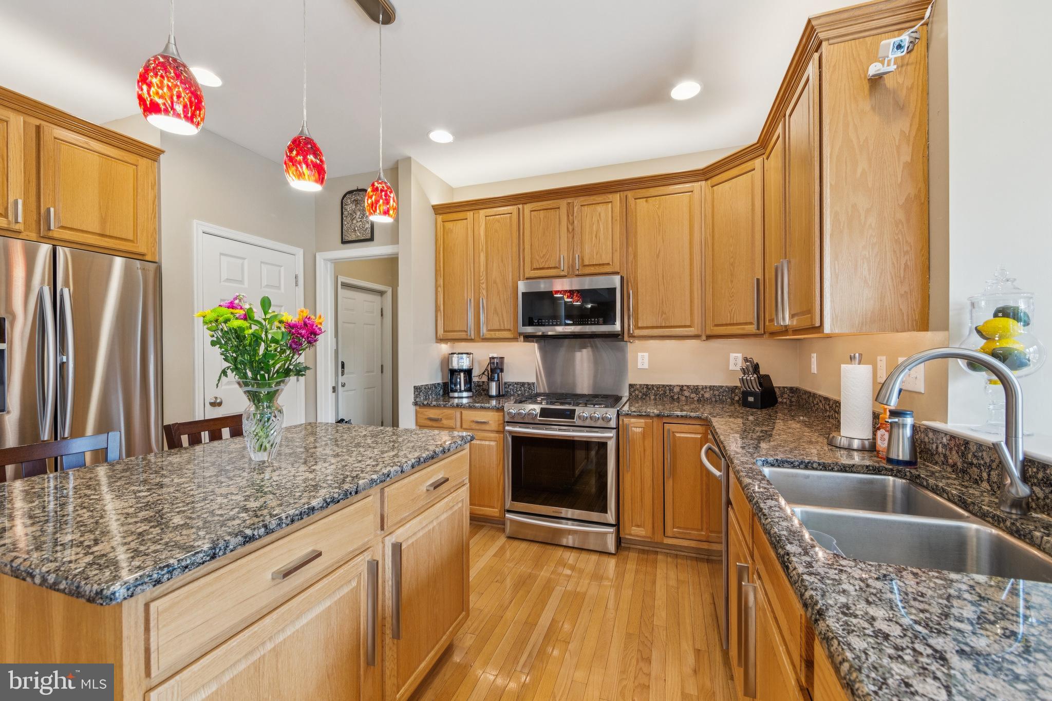 SUNNYBROOK - Residential