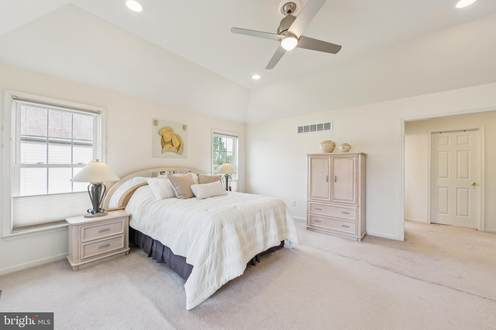 SUNNYBROOK - Residential